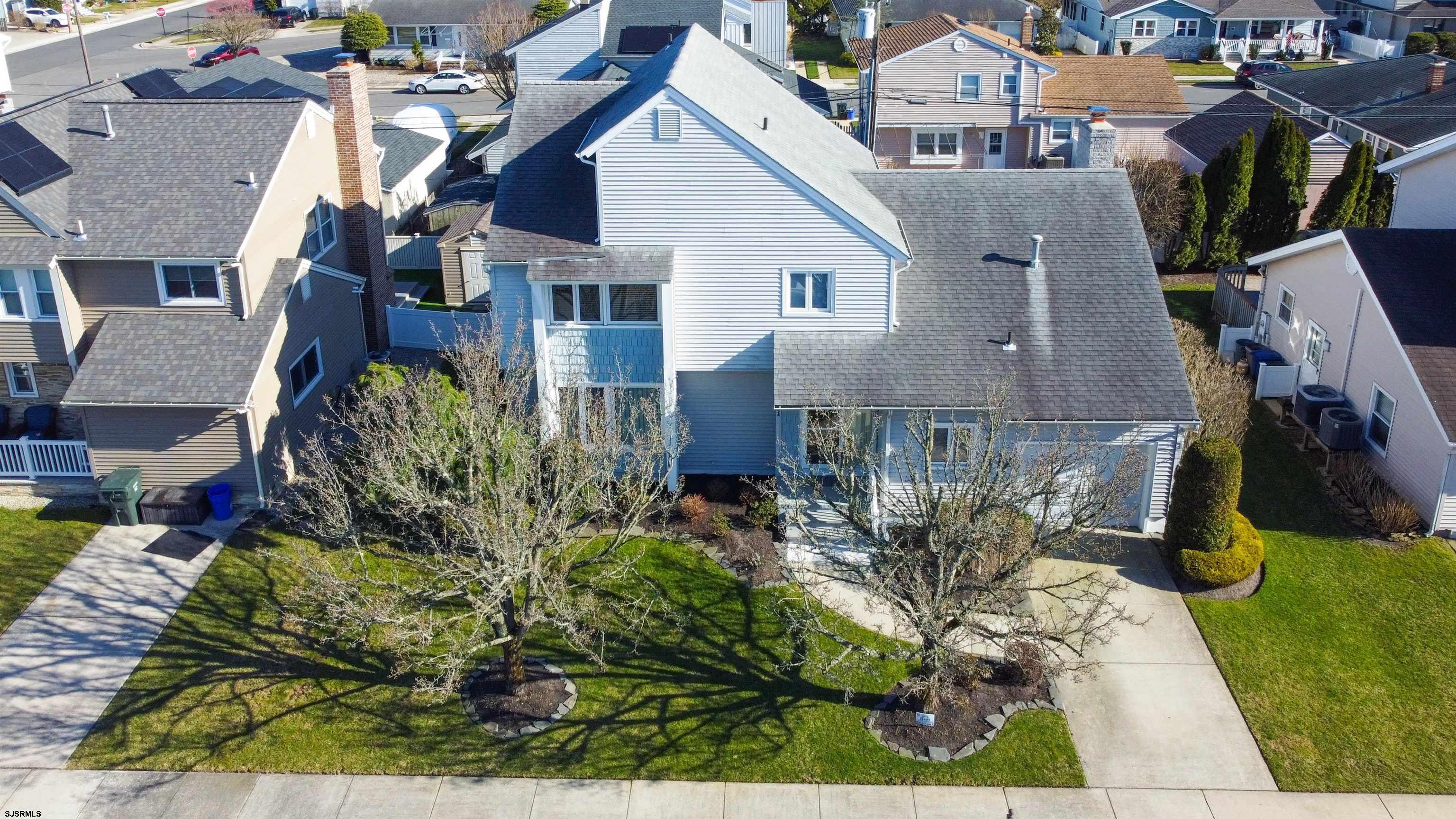 24 Harbor Ln