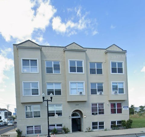 Apartment For Rent - 225 Atlantic Ave<br/> Atlantic City, NJ 08401