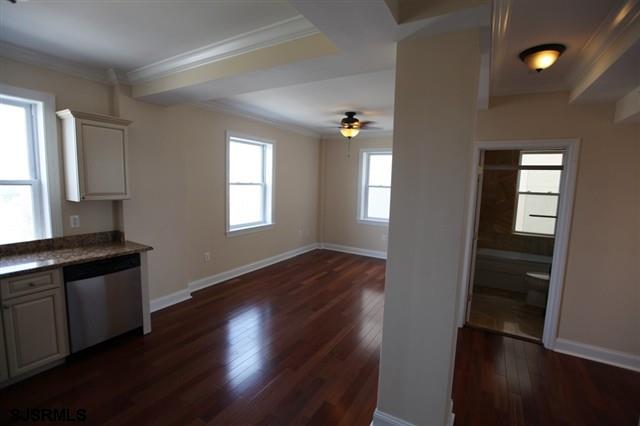 Ventnor, New Jersey 08406, United States, 1 Bedroom Bedrooms, ,1 BathroomBathrooms,Residential,Active,163515