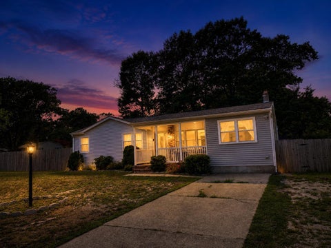 Photo of 115 Iowa Ave, Egg Harbor Township, NJ 08234 (MLS # 609859)