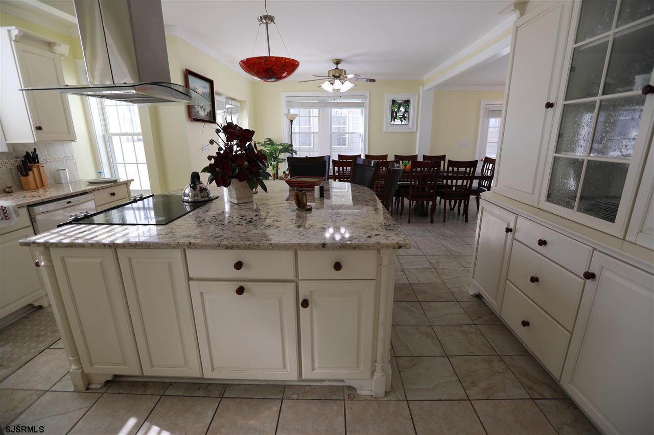 Ventnor, New Jersey 08406, United States, 5 Bedrooms Bedrooms, ,4 BathroomsBathrooms,Residential,Active,38876