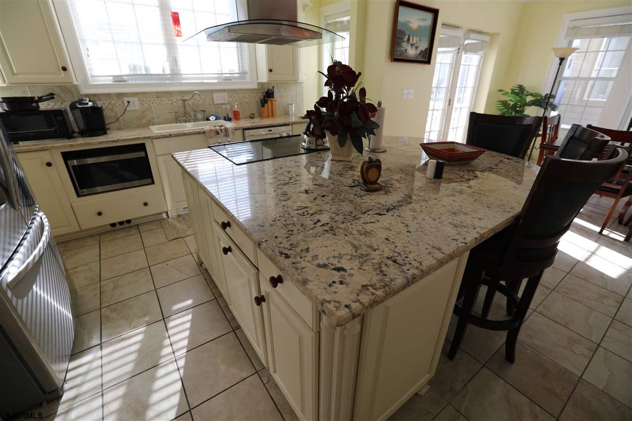 Ventnor, New Jersey 08406, United States, 5 Bedrooms Bedrooms, ,4 BathroomsBathrooms,Residential,Active,38876