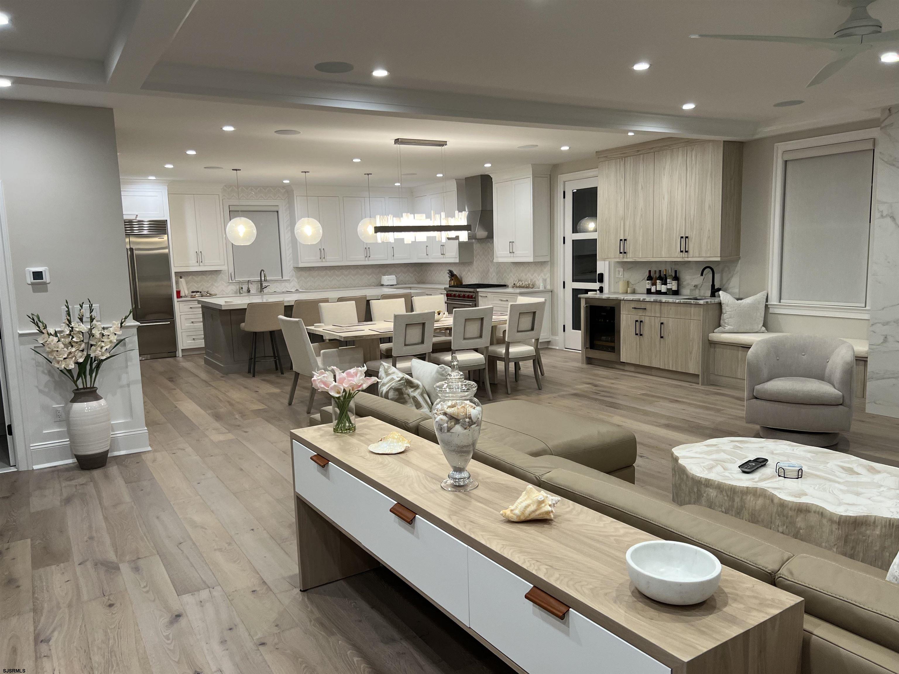 Margate, New Jersey 08402, United States, 6 Bedrooms Bedrooms, ,5 BathroomsBathrooms,Residential,Active,89470