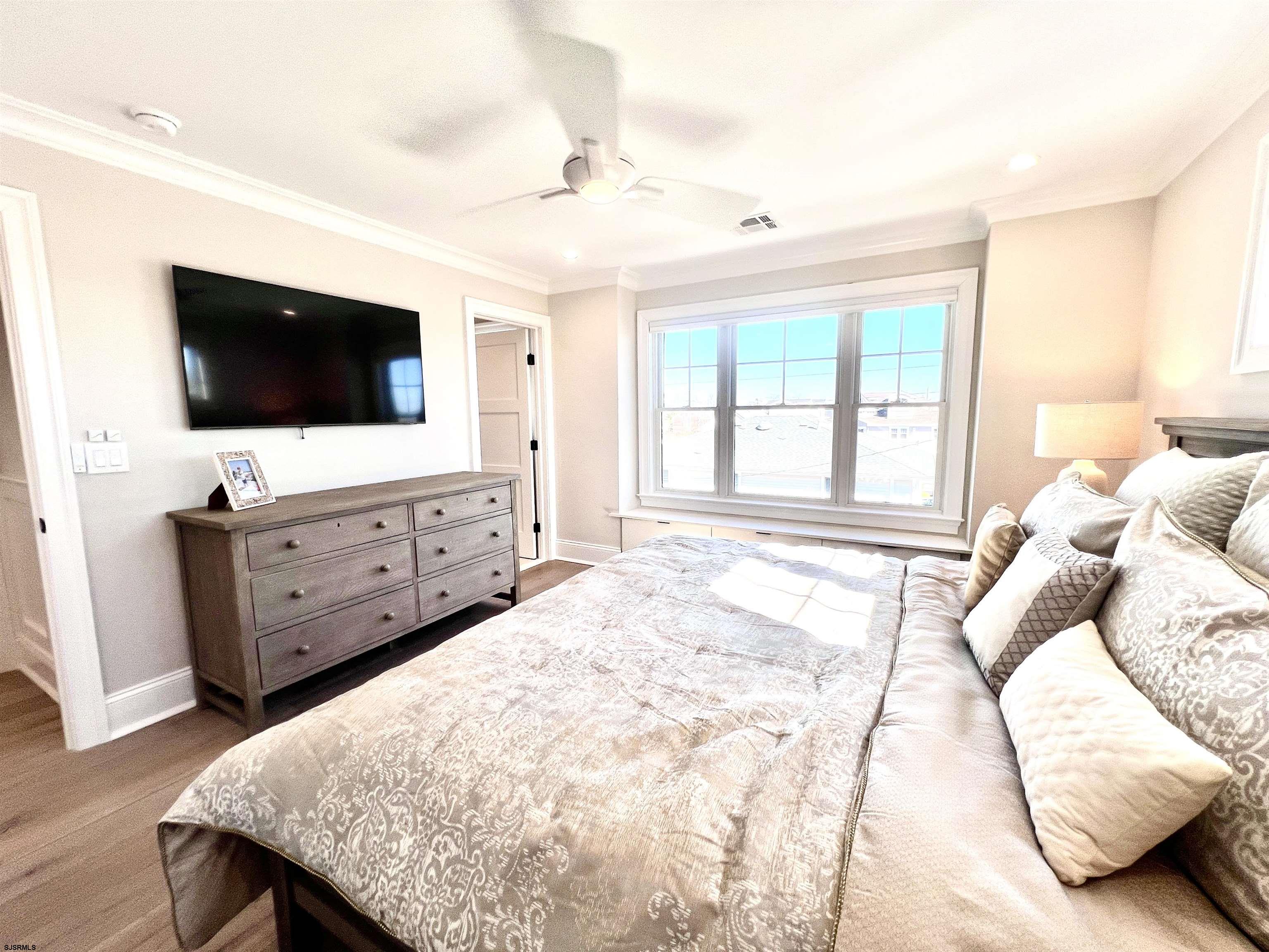 Margate, New Jersey 08402, United States, 6 Bedrooms Bedrooms, ,5 BathroomsBathrooms,Residential,Active,89470