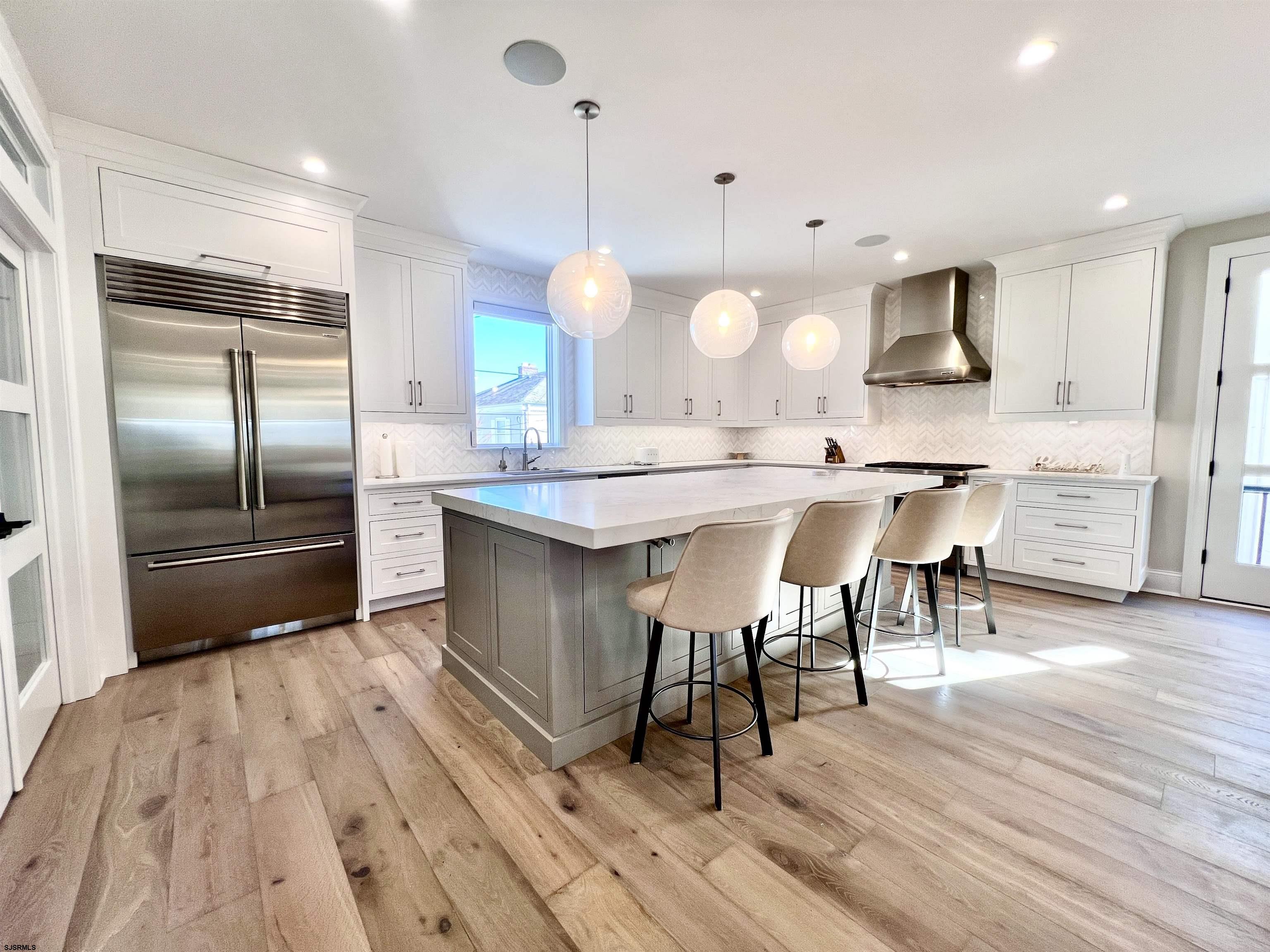 Margate, New Jersey 08402, United States, 6 Bedrooms Bedrooms, ,5 BathroomsBathrooms,Residential,Active,89470