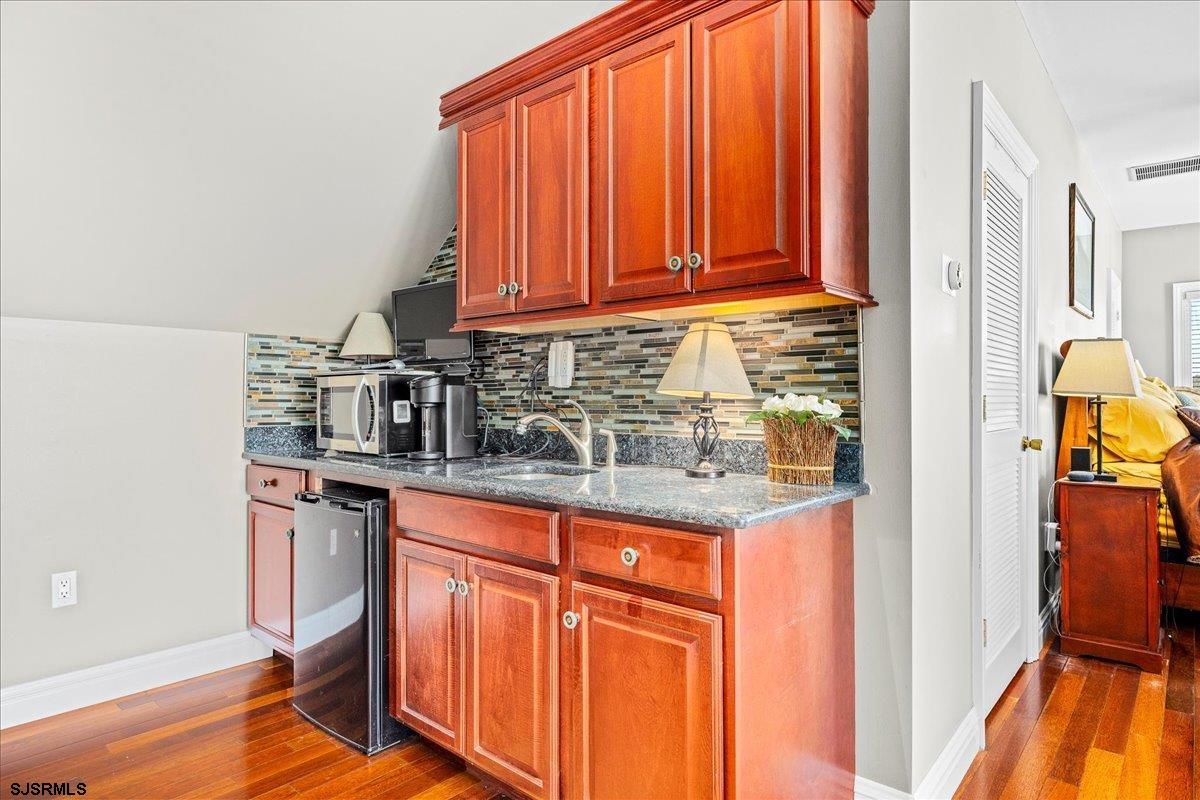 Ventnor, New Jersey 08406, United States, 4 Bedrooms Bedrooms, ,4 BathroomsBathrooms,Residential,Active,200125