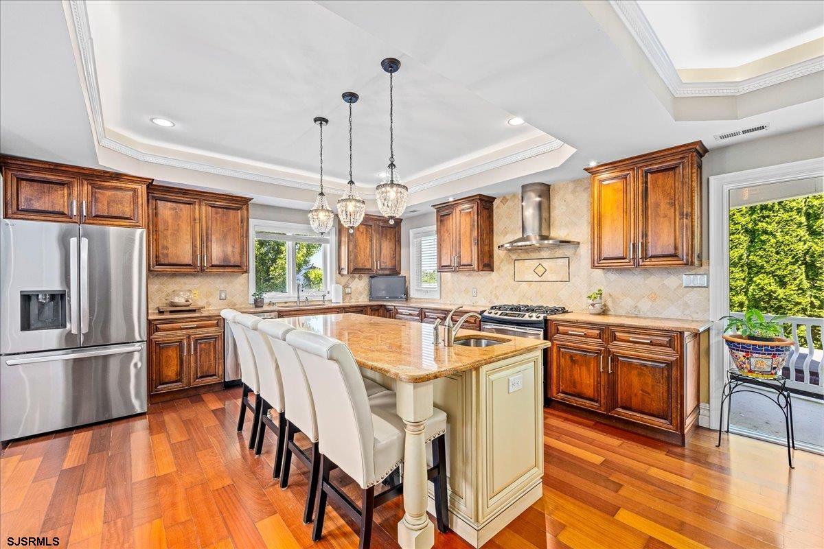 Ventnor, New Jersey 08406, United States, 4 Bedrooms Bedrooms, ,4 BathroomsBathrooms,Residential,Active,200125