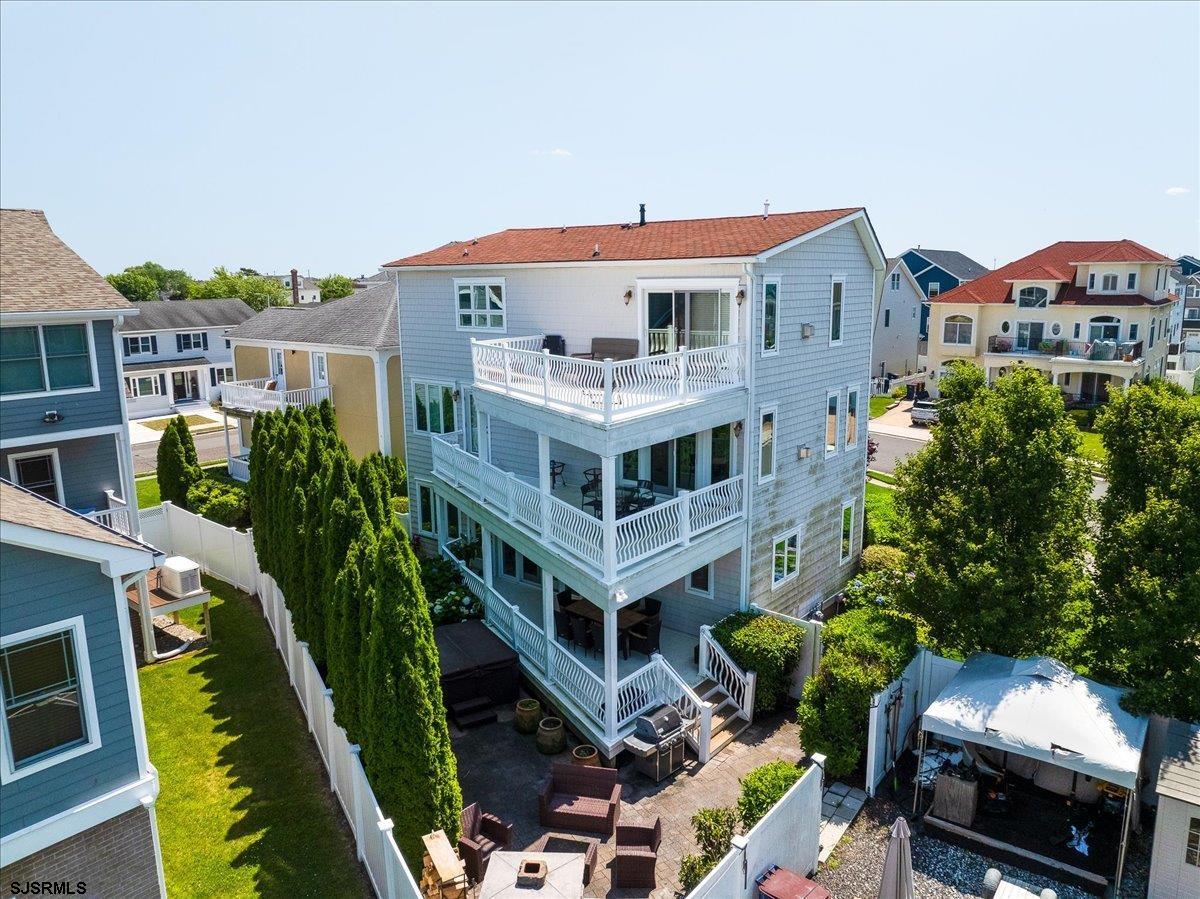 Ventnor, New Jersey 08406, United States, 4 Bedrooms Bedrooms, ,4 BathroomsBathrooms,Residential,Active,200125