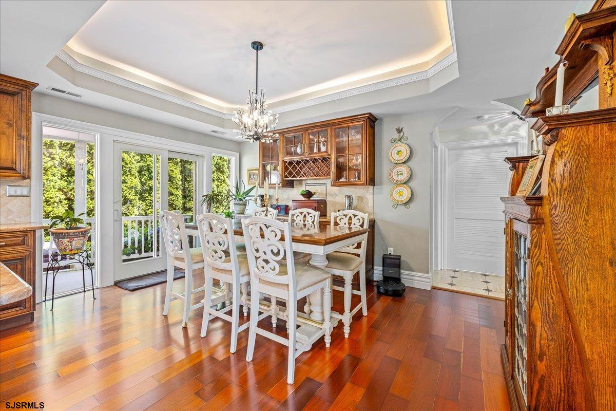 Ventnor, New Jersey 08406, United States, 4 Bedrooms Bedrooms, ,4 BathroomsBathrooms,Residential,Active,200125