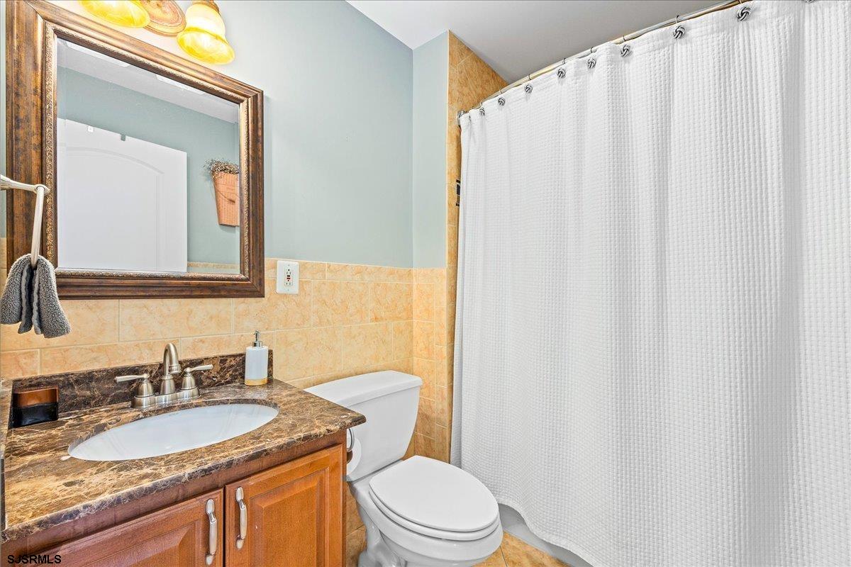 Ventnor, New Jersey 08406, United States, 4 Bedrooms Bedrooms, ,4 BathroomsBathrooms,Residential,Active,200125