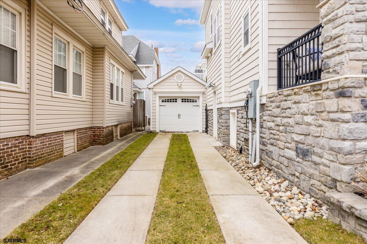 Margate, New Jersey 08402, United States, 5 Bedrooms Bedrooms, ,4 BathroomsBathrooms,Residential,Active,87549