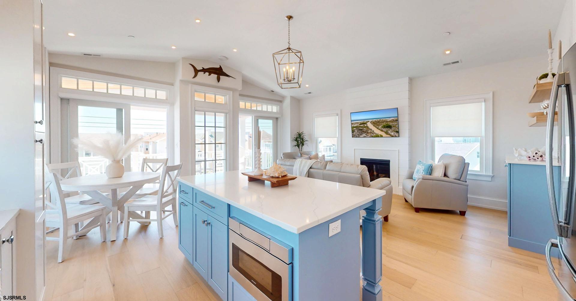 Ocean City, New Jersey 08226, United States, 3 Bedrooms Bedrooms, ,2 BathroomsBathrooms,Residential,Pending,198399