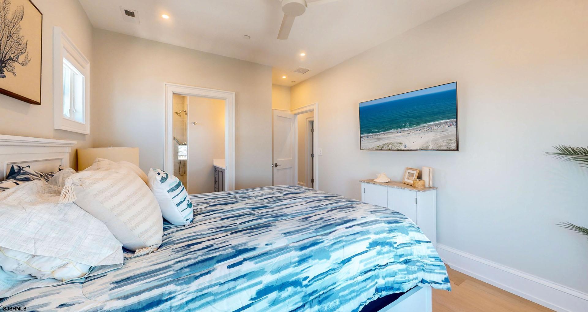 Ocean City, New Jersey 08226, United States, 3 Bedrooms Bedrooms, ,2 BathroomsBathrooms,Residential,Pending,198399