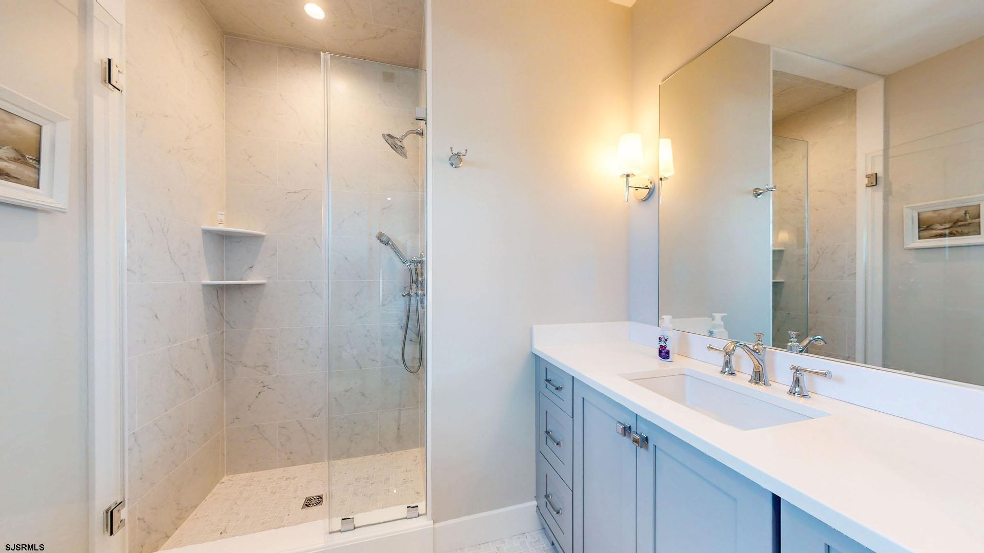 Ocean City, New Jersey 08226, United States, 3 Bedrooms Bedrooms, ,2 BathroomsBathrooms,Residential,Pending,198399