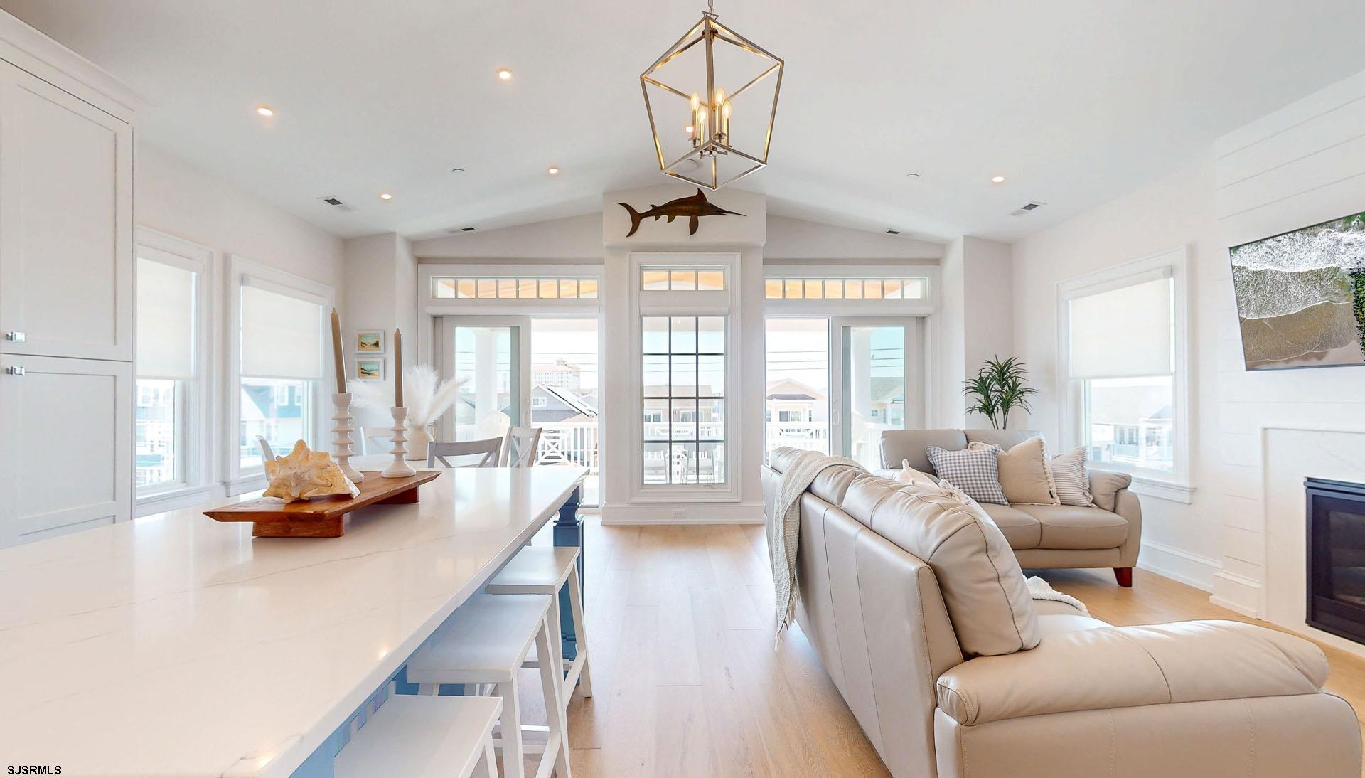 Ocean City, New Jersey 08226, United States, 3 Bedrooms Bedrooms, ,2 BathroomsBathrooms,Residential,Pending,198399