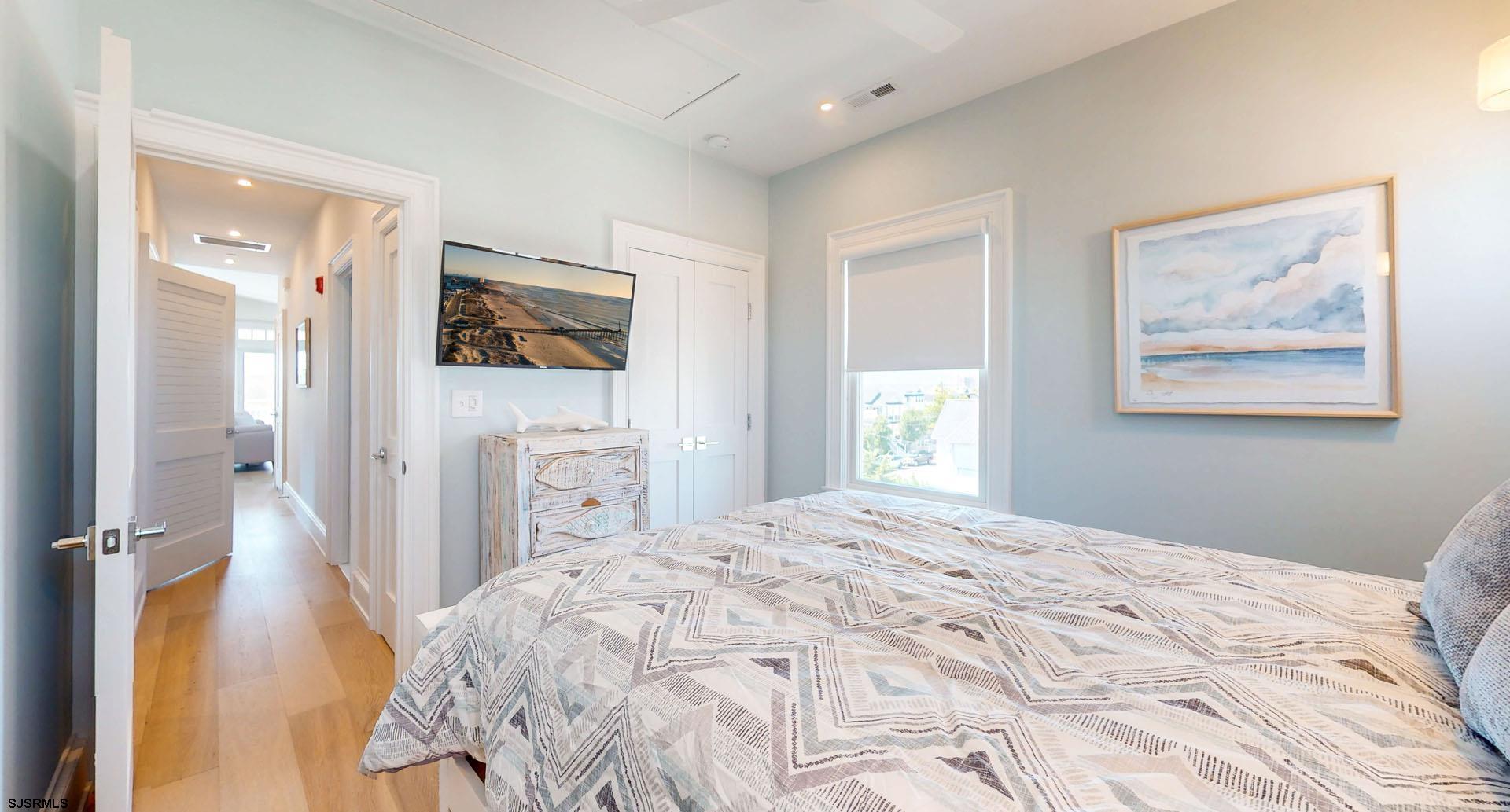 Ocean City, New Jersey 08226, United States, 3 Bedrooms Bedrooms, ,2 BathroomsBathrooms,Residential,Pending,198399