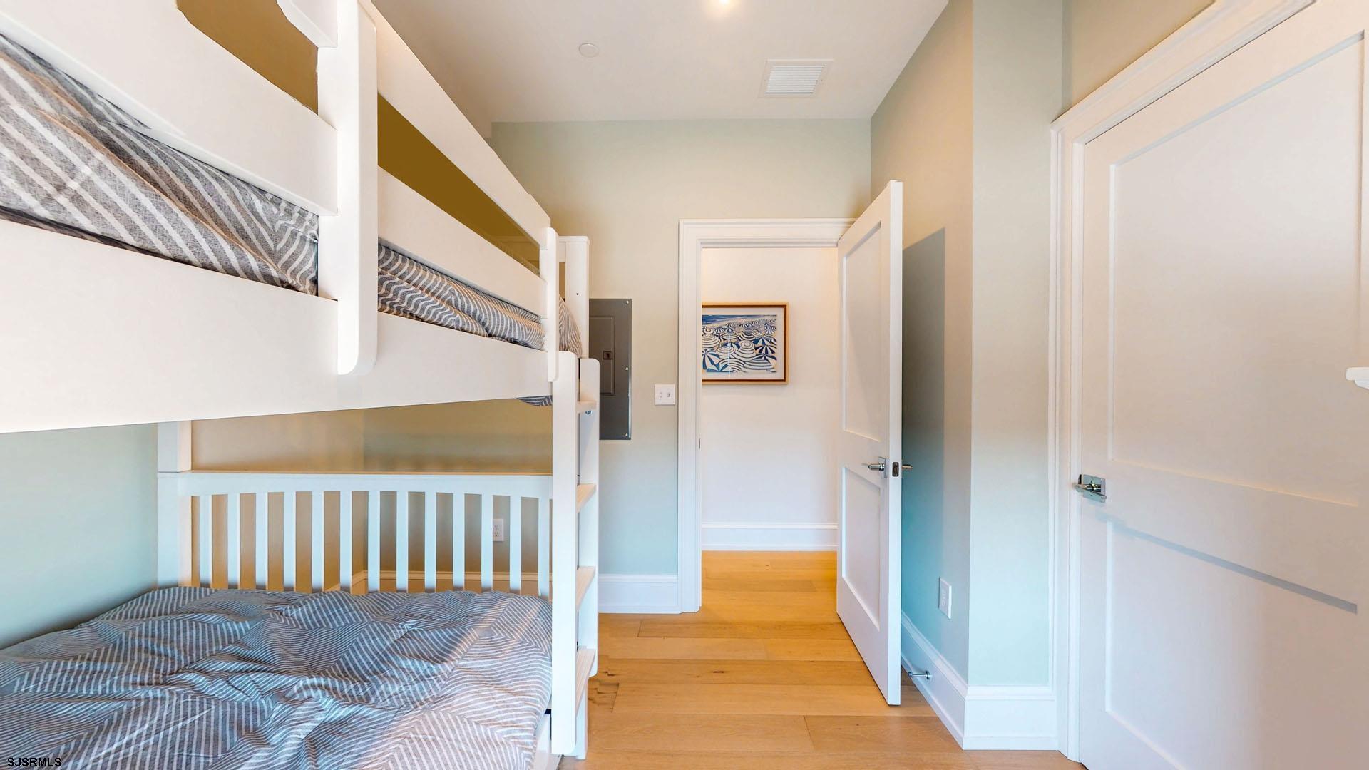 Ocean City, New Jersey 08226, United States, 3 Bedrooms Bedrooms, ,2 BathroomsBathrooms,Residential,Pending,198399