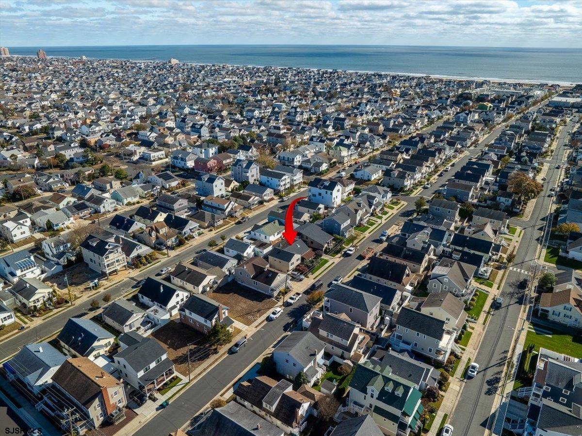 Margate, New Jersey 08402, United States, 4 Bedrooms Bedrooms, ,3 BathroomsBathrooms,Residential,Pending,6360