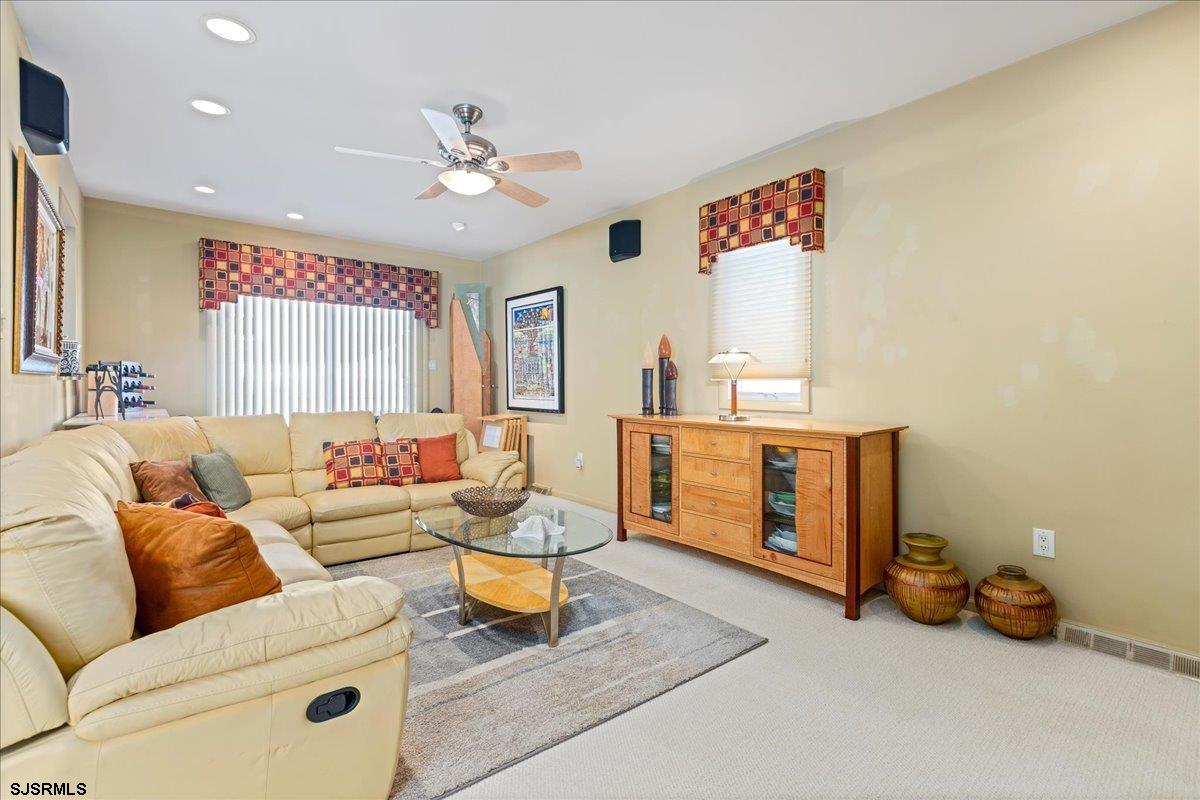 Margate, New Jersey 08402, United States, 4 Bedrooms Bedrooms, ,3 BathroomsBathrooms,Residential,Pending,6360