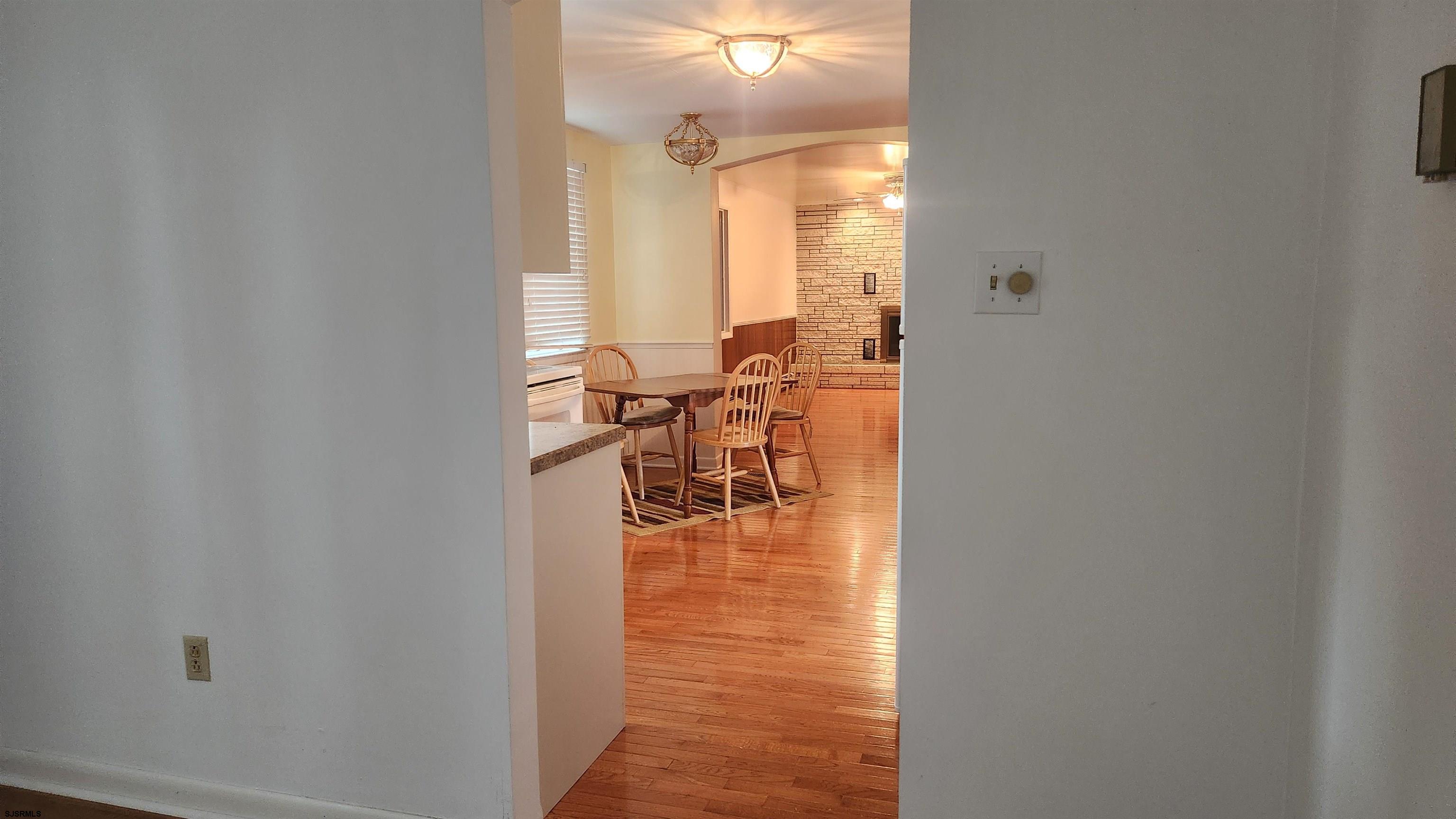 Northfield, New Jersey 08225, United States, 4 Bedrooms Bedrooms, ,3 BathroomsBathrooms,Residential,Pending,15180