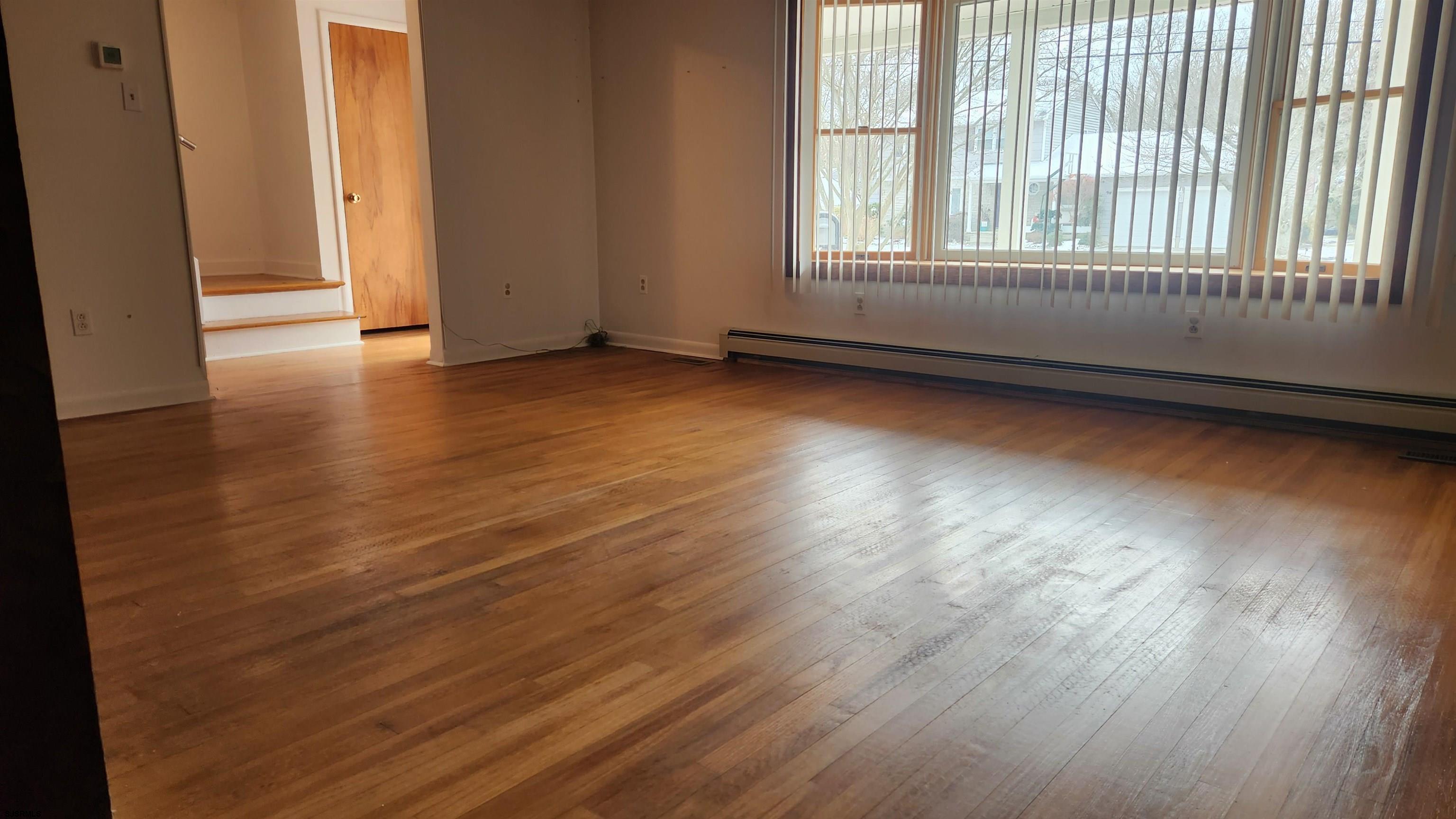 Northfield, New Jersey 08225, United States, 4 Bedrooms Bedrooms, ,3 BathroomsBathrooms,Residential,Pending,15180