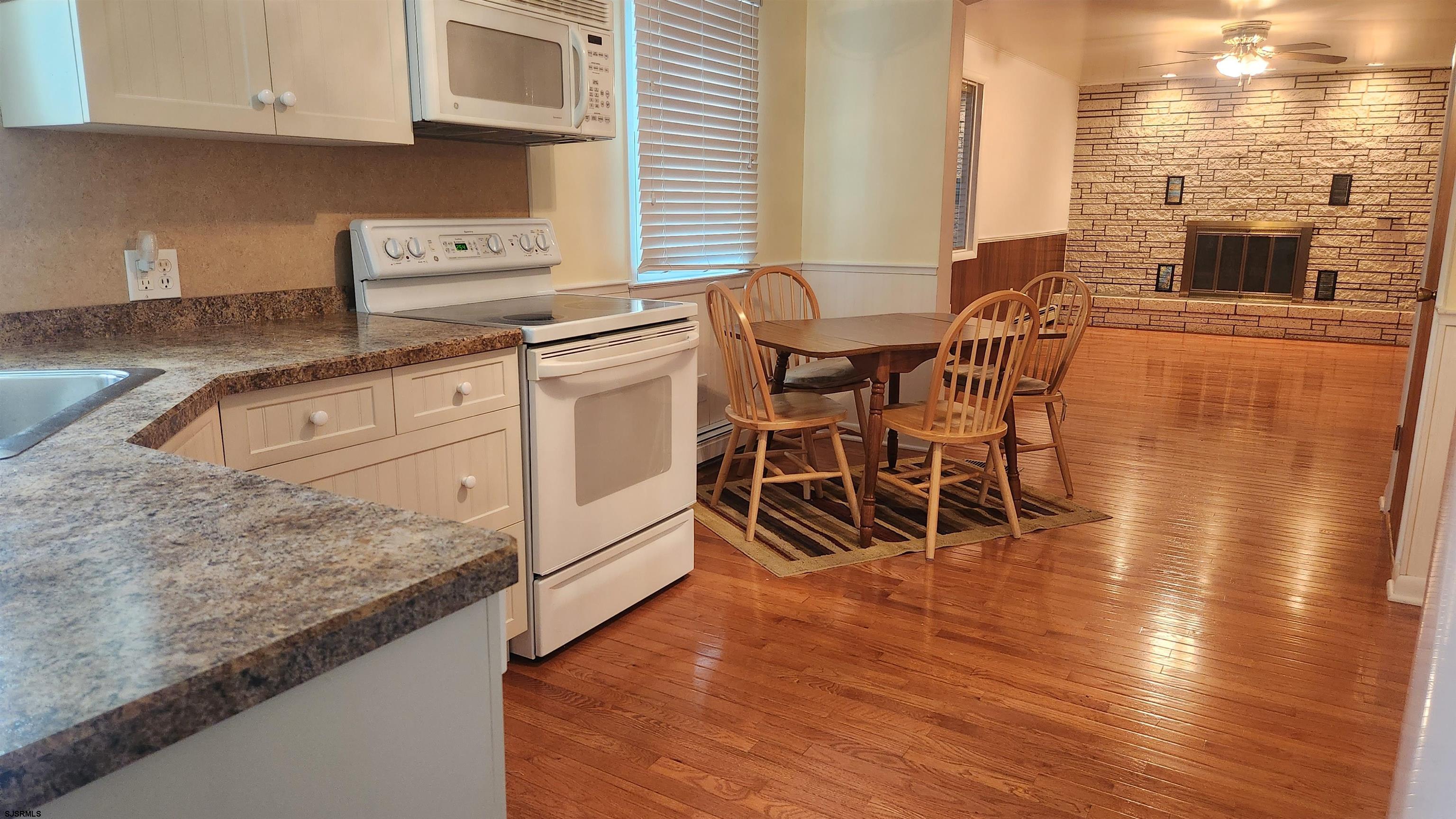 Northfield, New Jersey 08225, United States, 4 Bedrooms Bedrooms, ,3 BathroomsBathrooms,Residential,Pending,15180