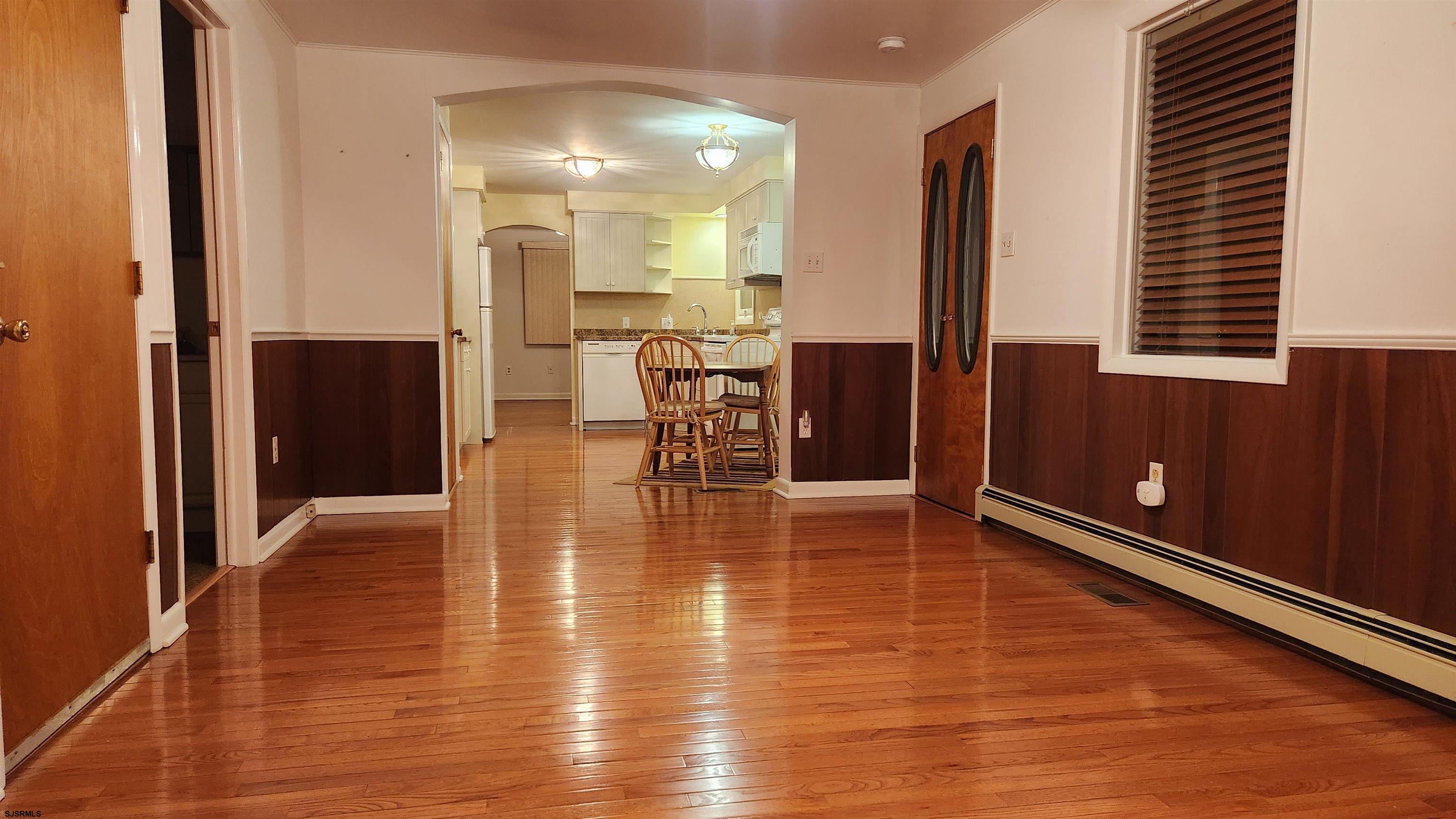 Northfield, New Jersey 08225, United States, 4 Bedrooms Bedrooms, ,3 BathroomsBathrooms,Residential,Pending,15180