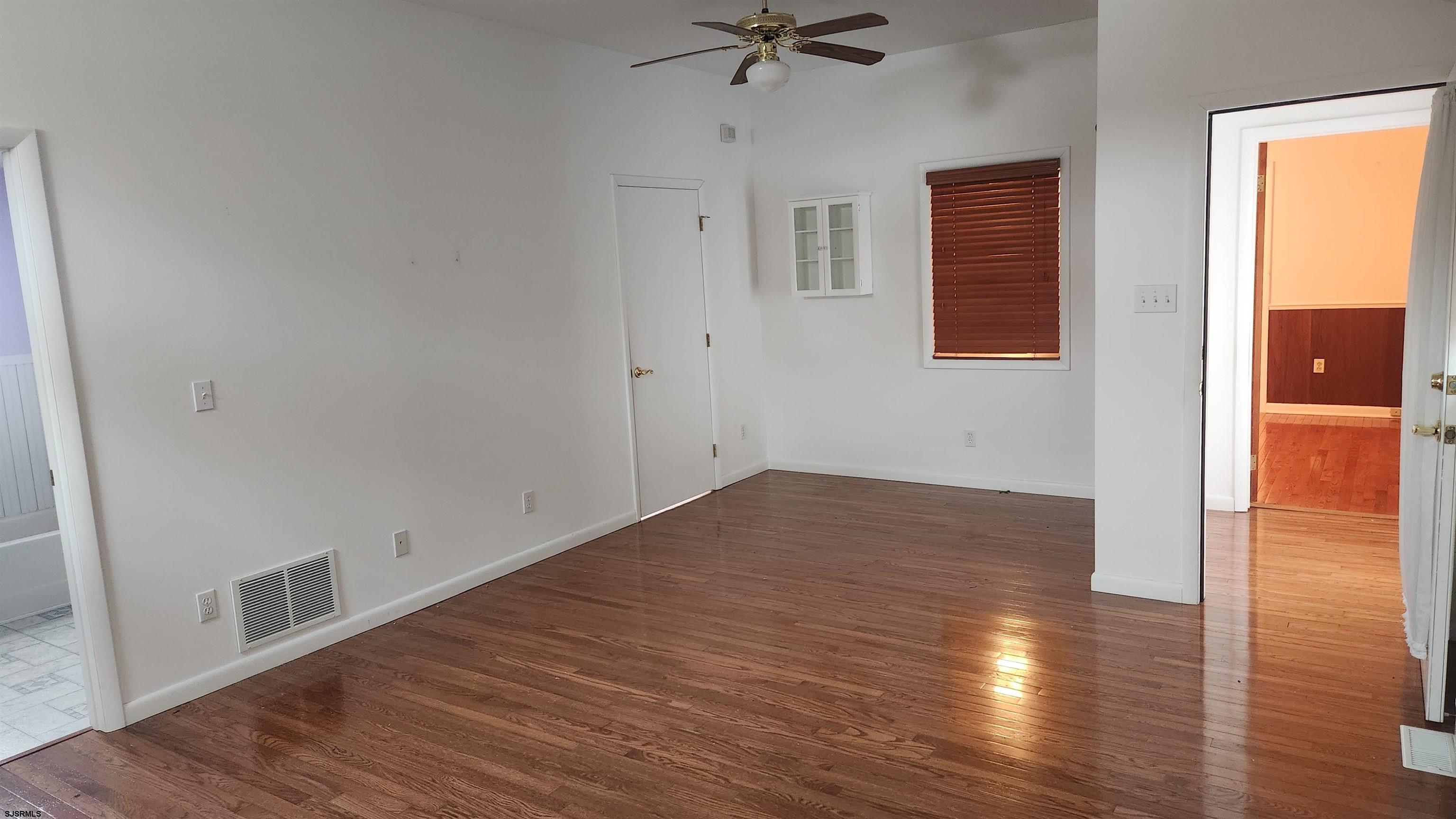 Northfield, New Jersey 08225, United States, 4 Bedrooms Bedrooms, ,3 BathroomsBathrooms,Residential,Pending,15180