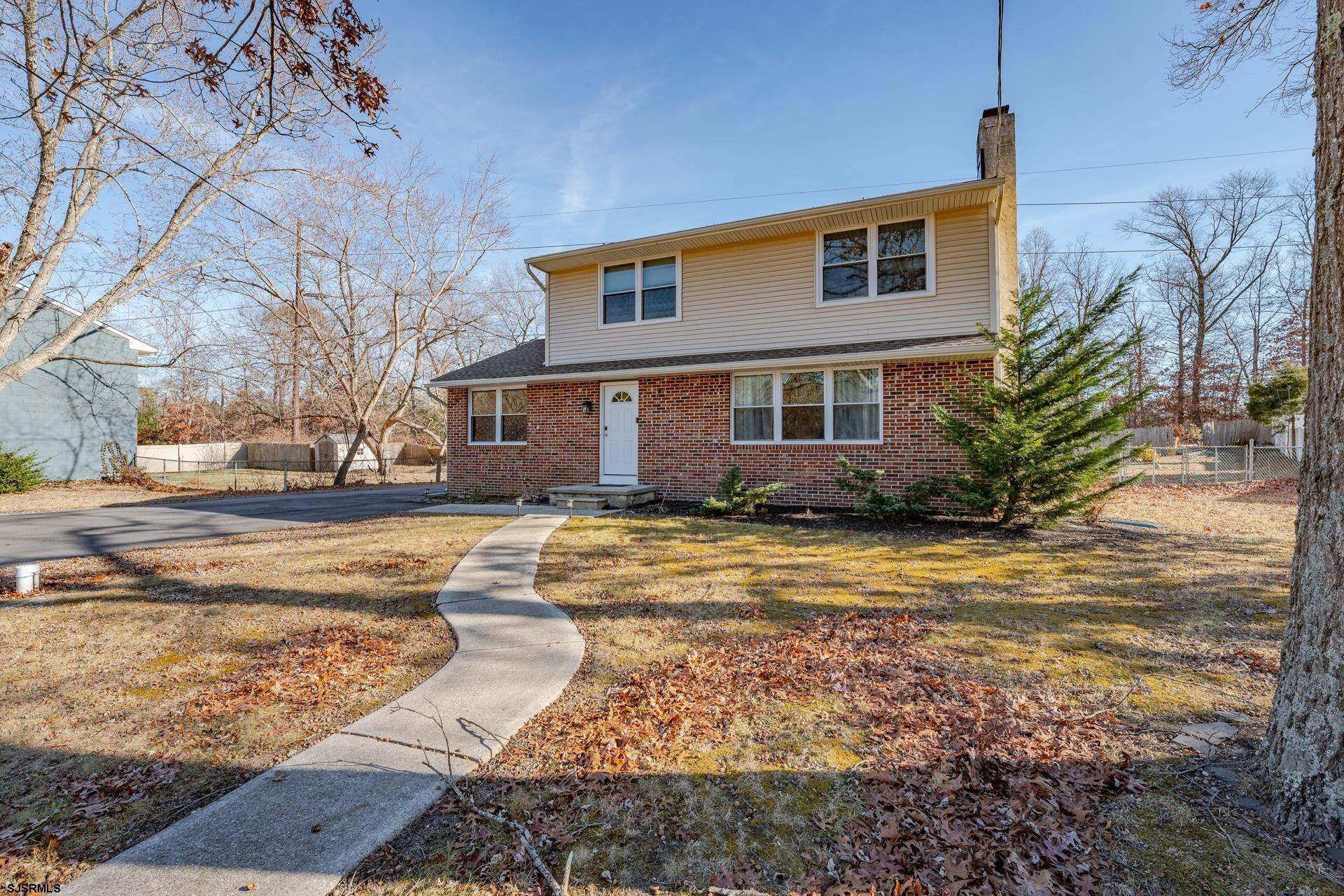464 S Ash Ave