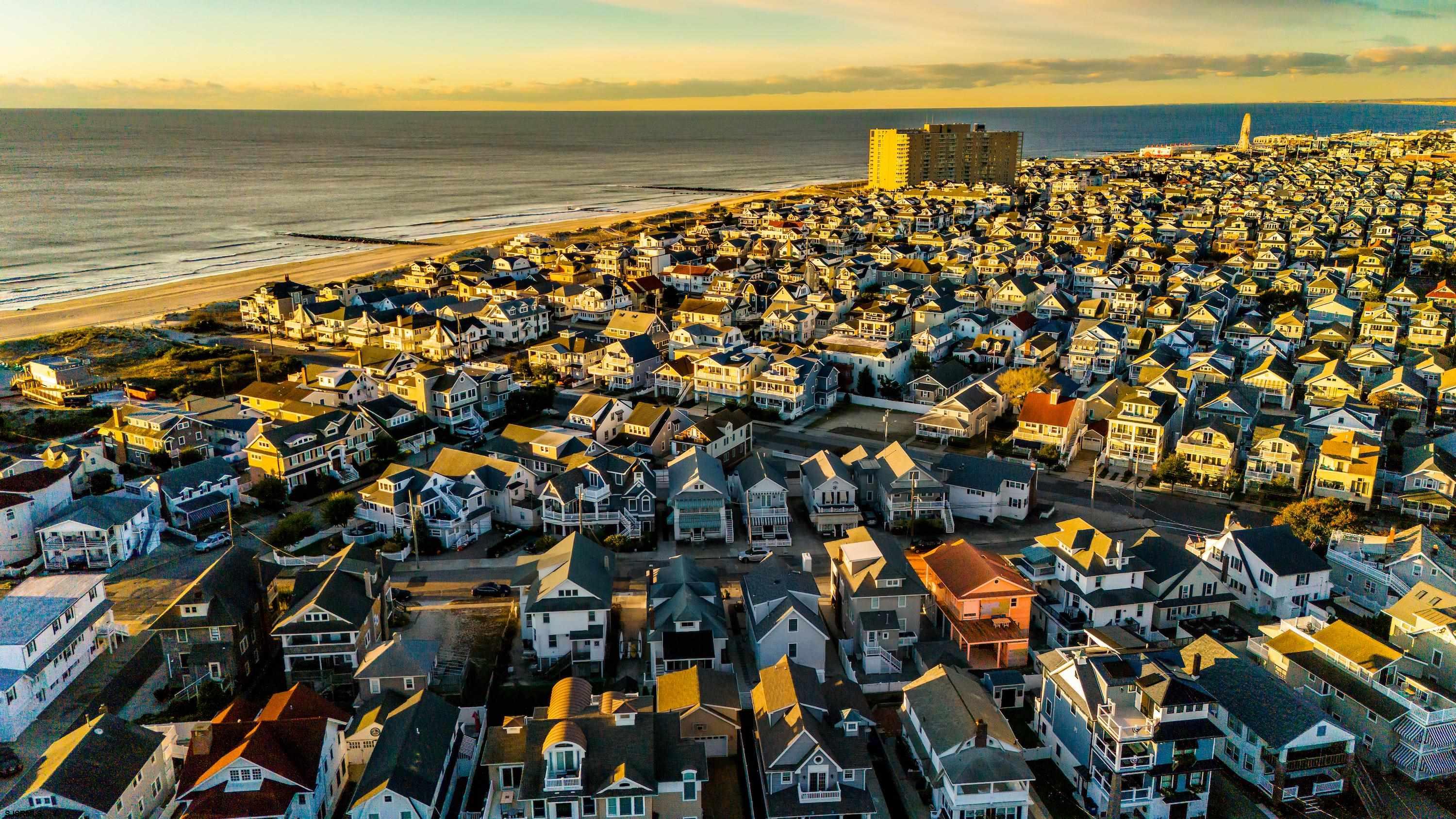 Ocean City, New Jersey 08226, United States, 5 Bedrooms Bedrooms, ,4 BathroomsBathrooms,Residential,Active,14454