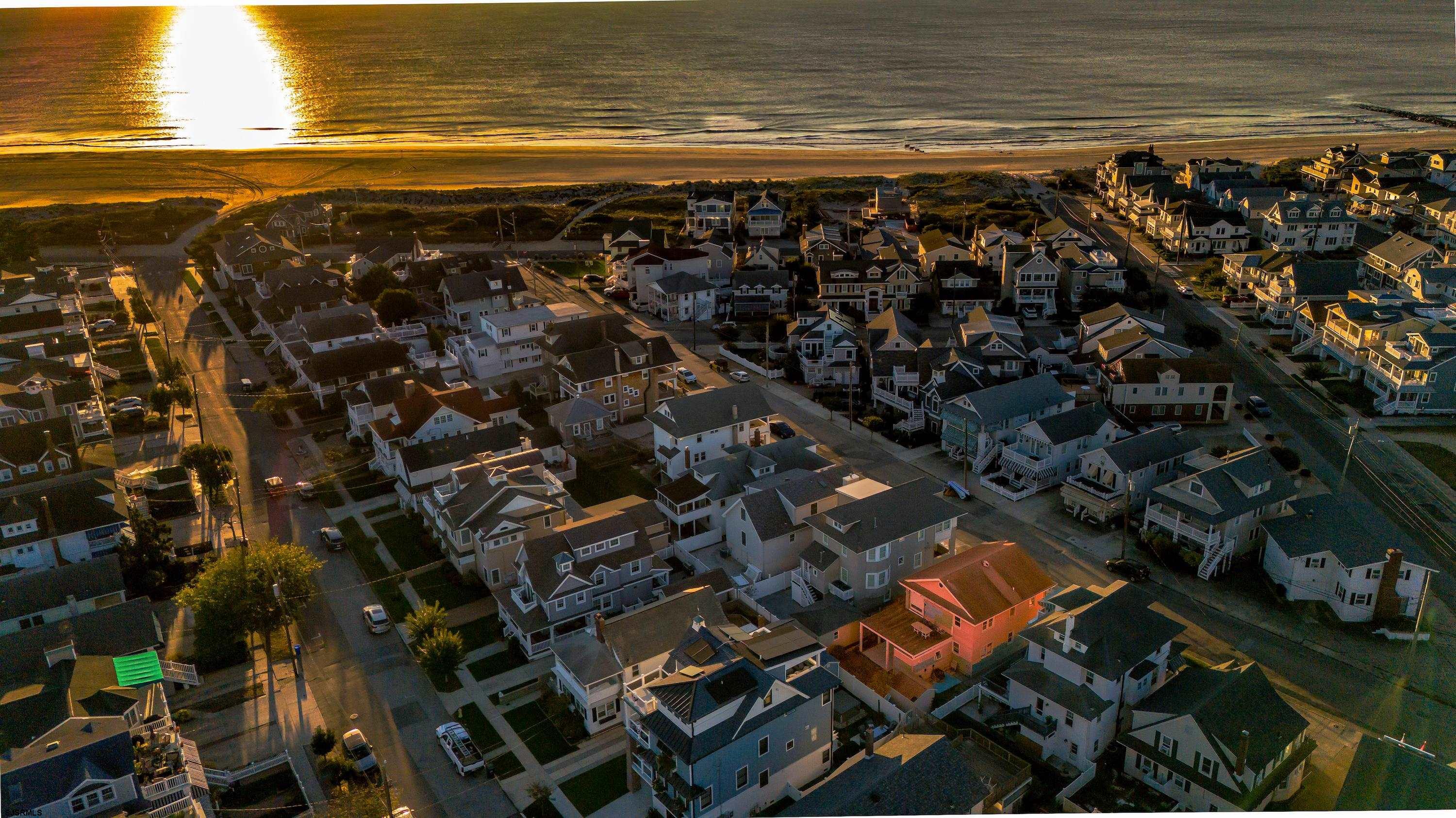 Ocean City, New Jersey 08226, United States, 5 Bedrooms Bedrooms, ,4 BathroomsBathrooms,Residential,Active,14454