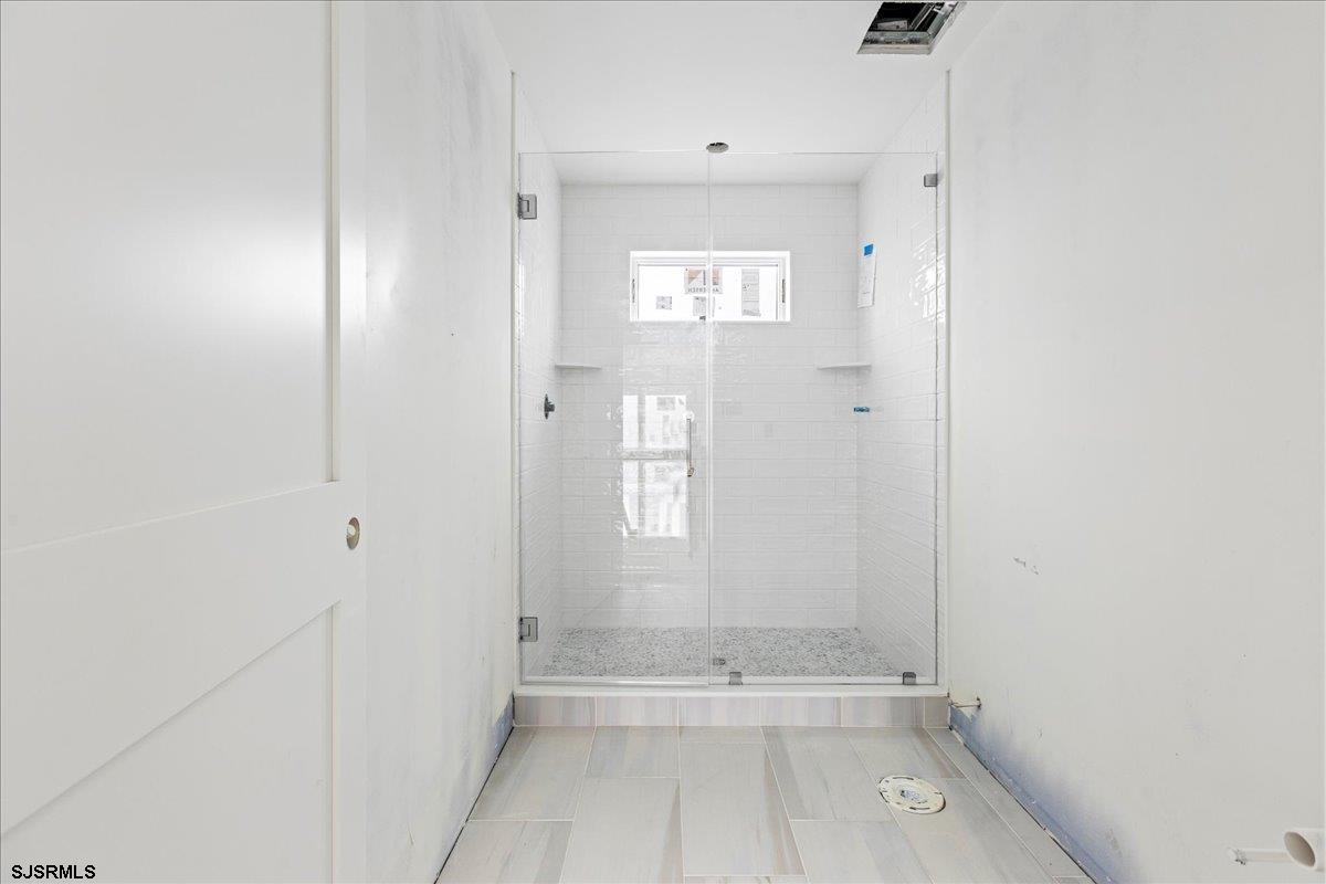 Longport, New Jersey 08403, United States, 6 Bedrooms Bedrooms, ,5 BathroomsBathrooms,Residential,Active,103754