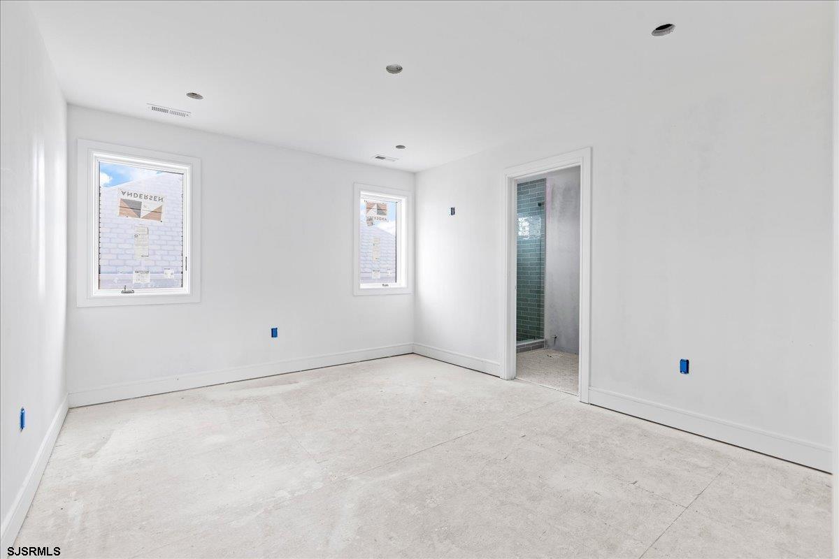 Longport, New Jersey 08403, United States, 6 Bedrooms Bedrooms, ,5 BathroomsBathrooms,Residential,Active,103754