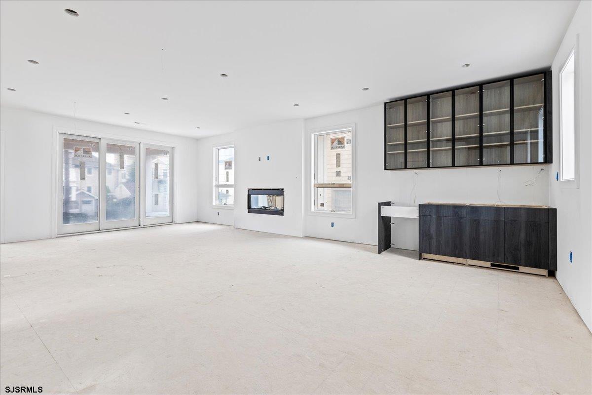 Longport, New Jersey 08403, United States, 6 Bedrooms Bedrooms, ,5 BathroomsBathrooms,Residential,Active,103754