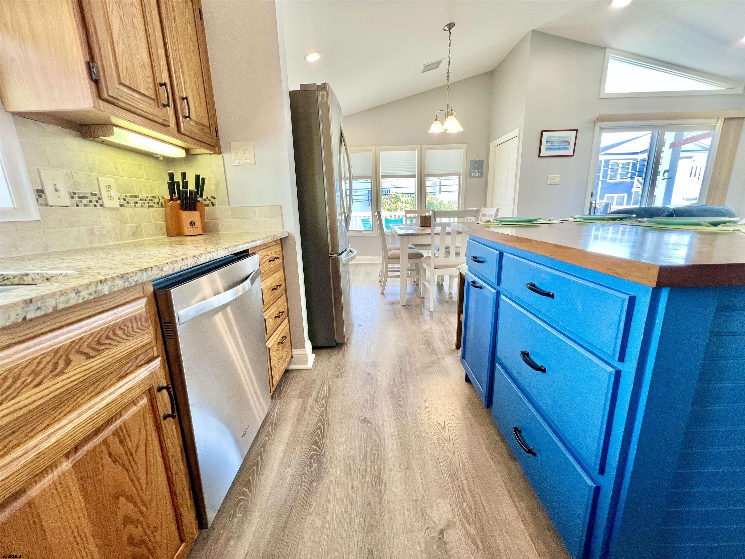 Ocean City, New Jersey 08226, United States, 3 Bedrooms Bedrooms, ,2 BathroomsBathrooms,Residential,Active,221504