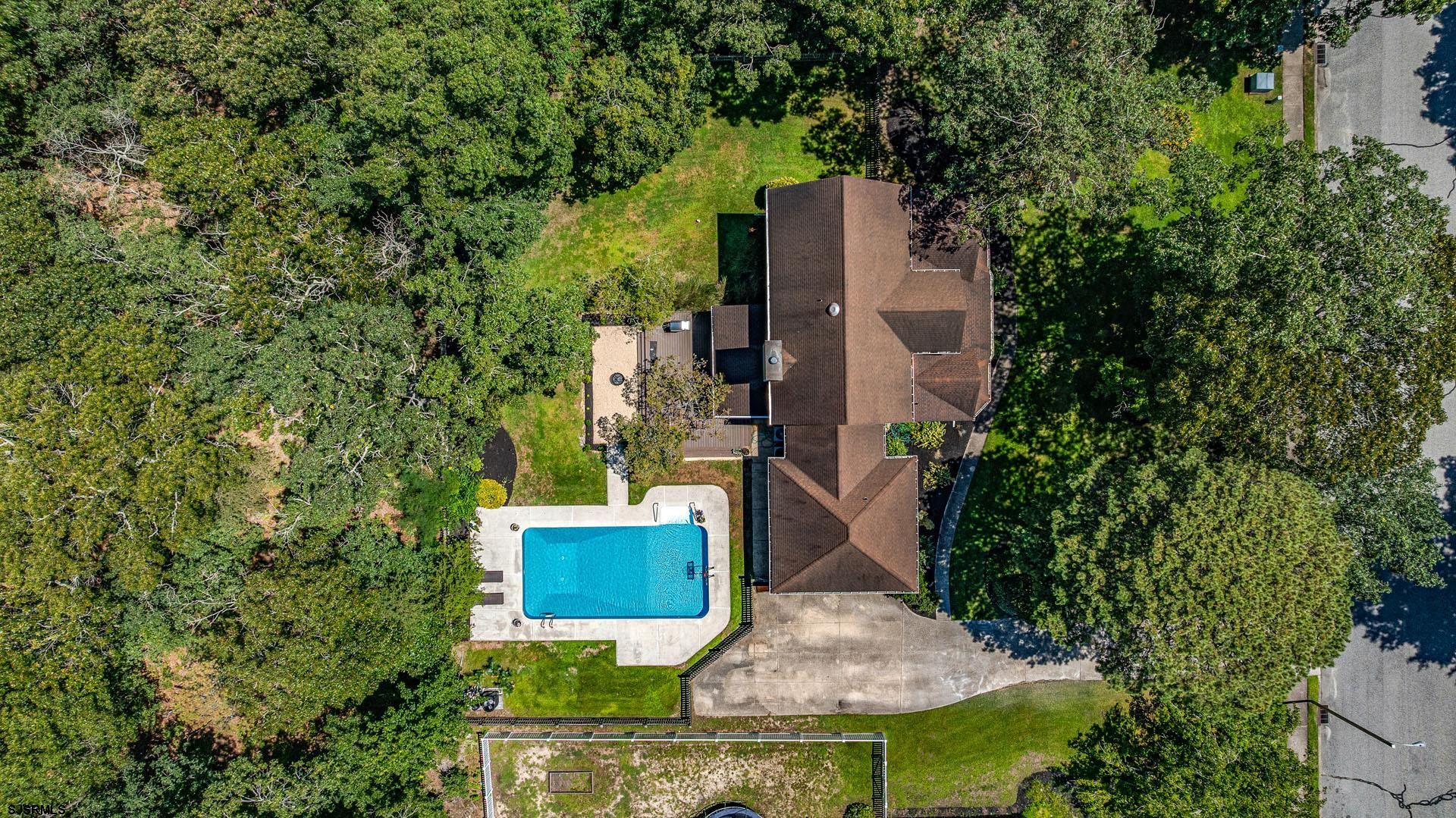 Ocean View, New Jersey 08230, United States, 4 Bedrooms Bedrooms, ,3 BathroomsBathrooms,Residential,Pending,186561