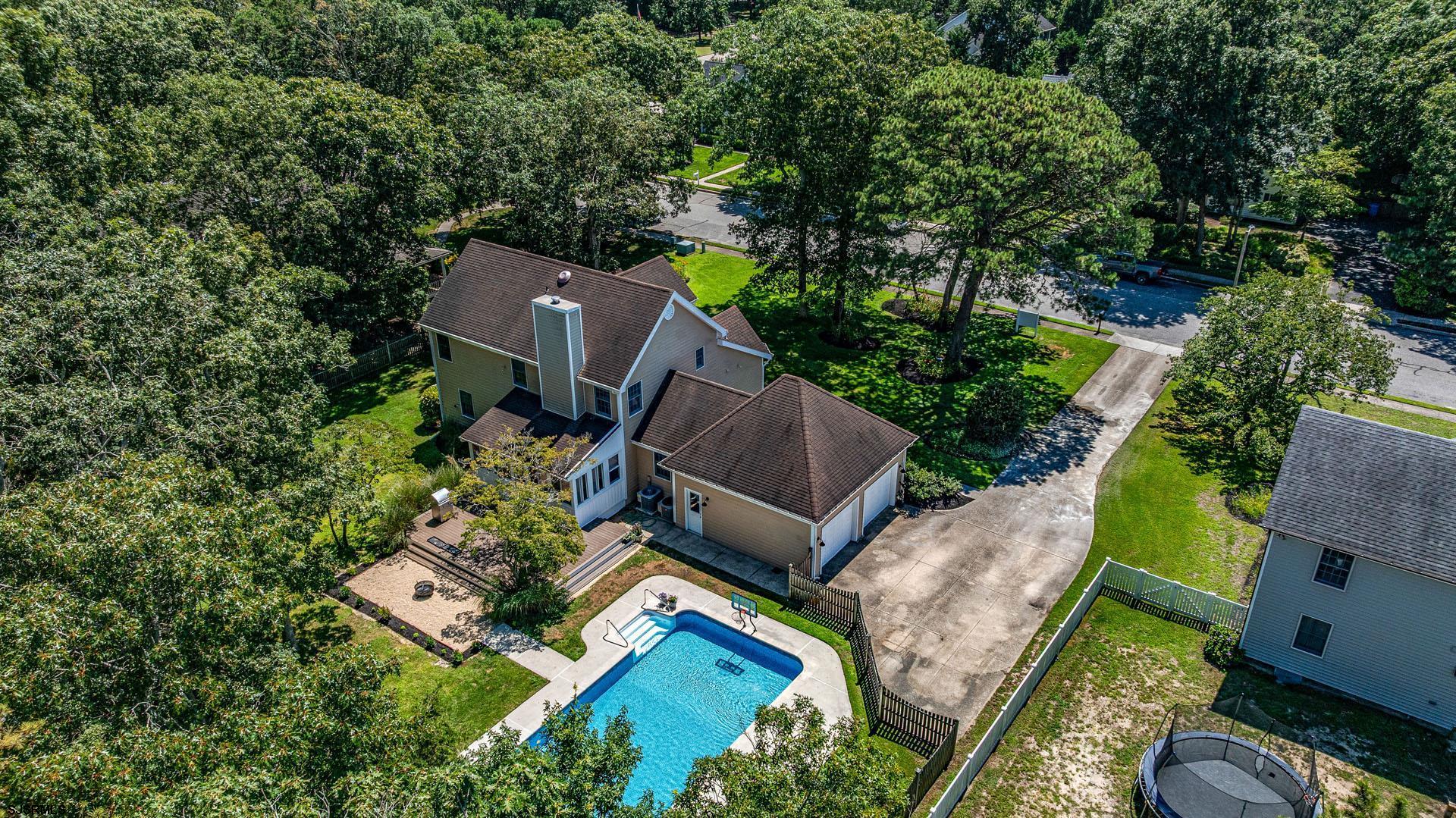 Ocean View, New Jersey 08230, United States, 4 Bedrooms Bedrooms, ,3 BathroomsBathrooms,Residential,Pending,186561