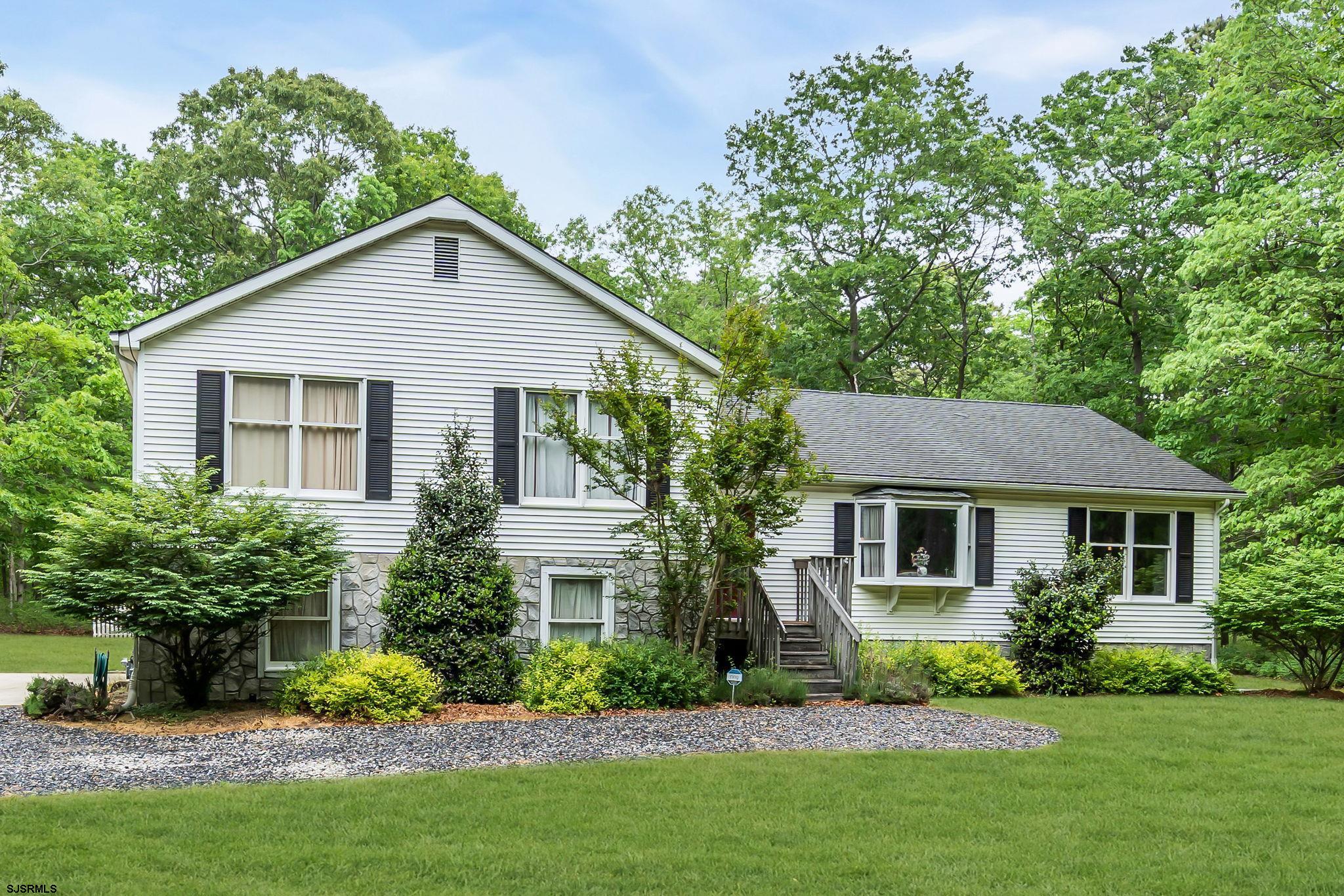 545 E Jimmie Leeds Road
