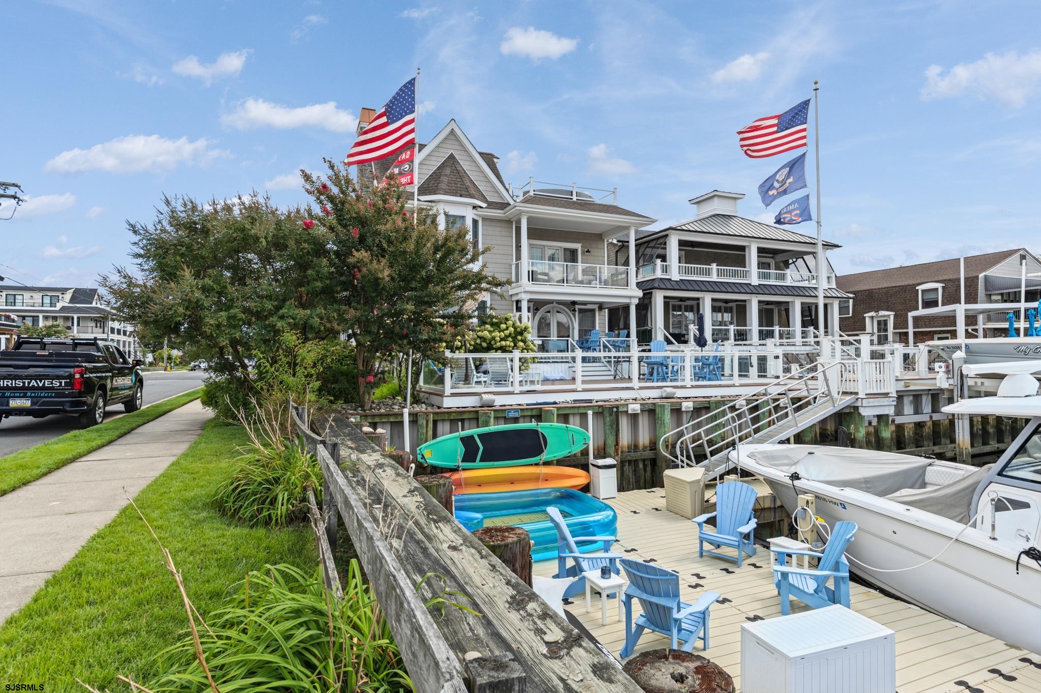 2 Barbados Ln