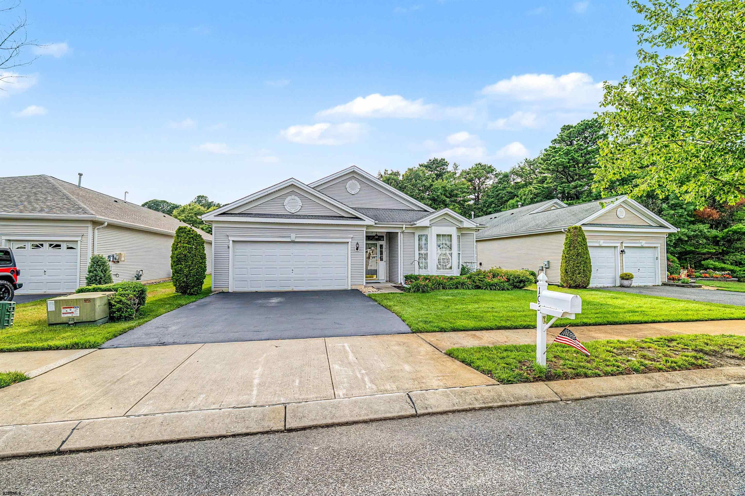 103 Oxford Ct
