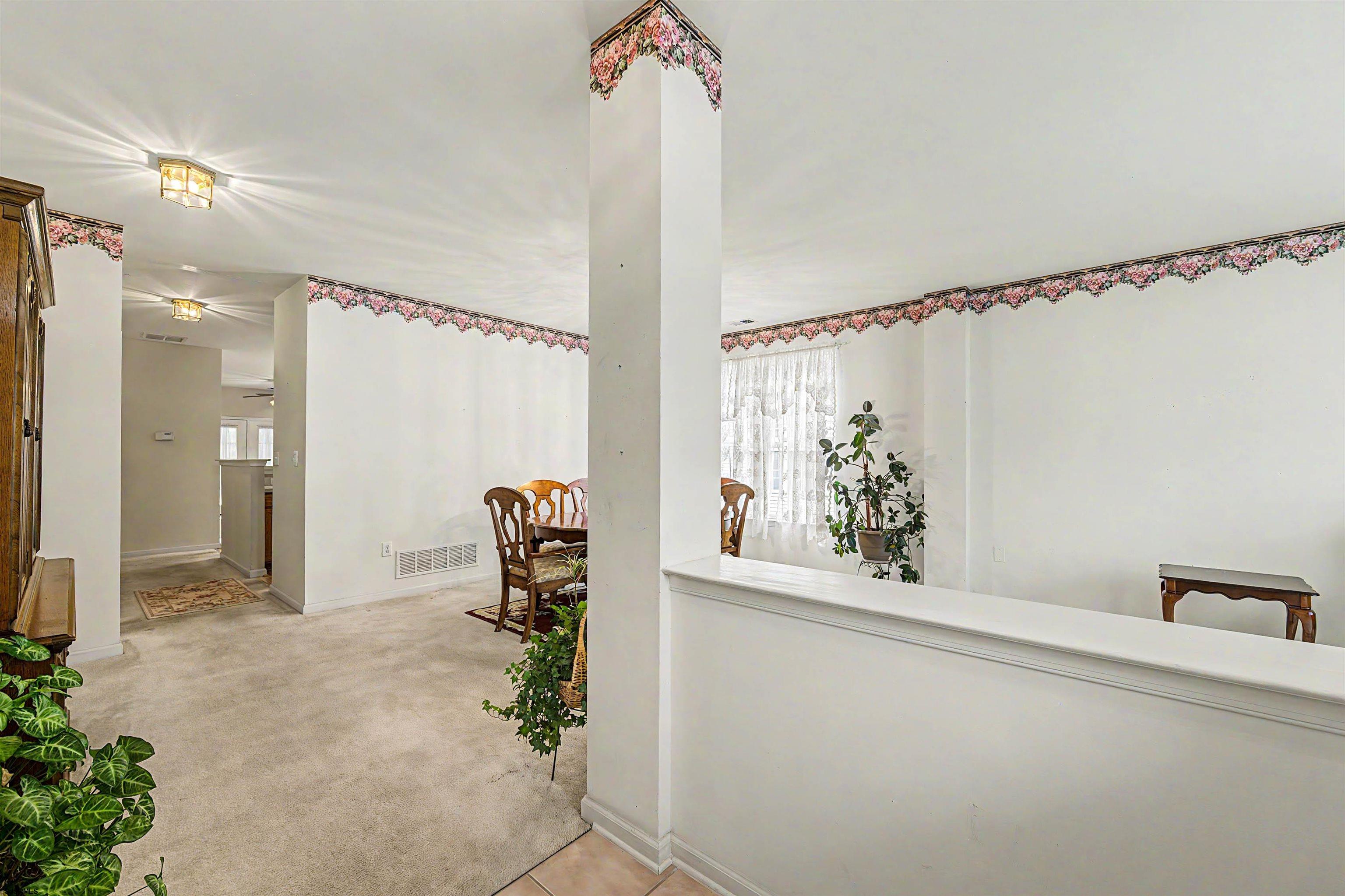 103 Oxford Ct