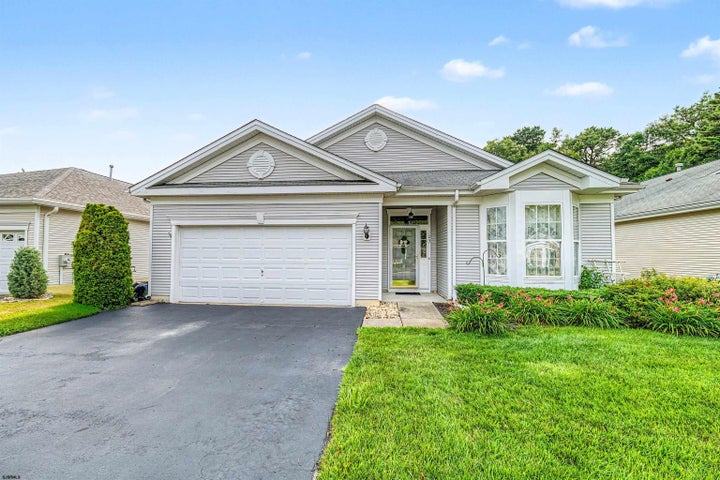 Photo 1 of 28 — 103 Oxford Ct, Galloway Township, NJ 08205