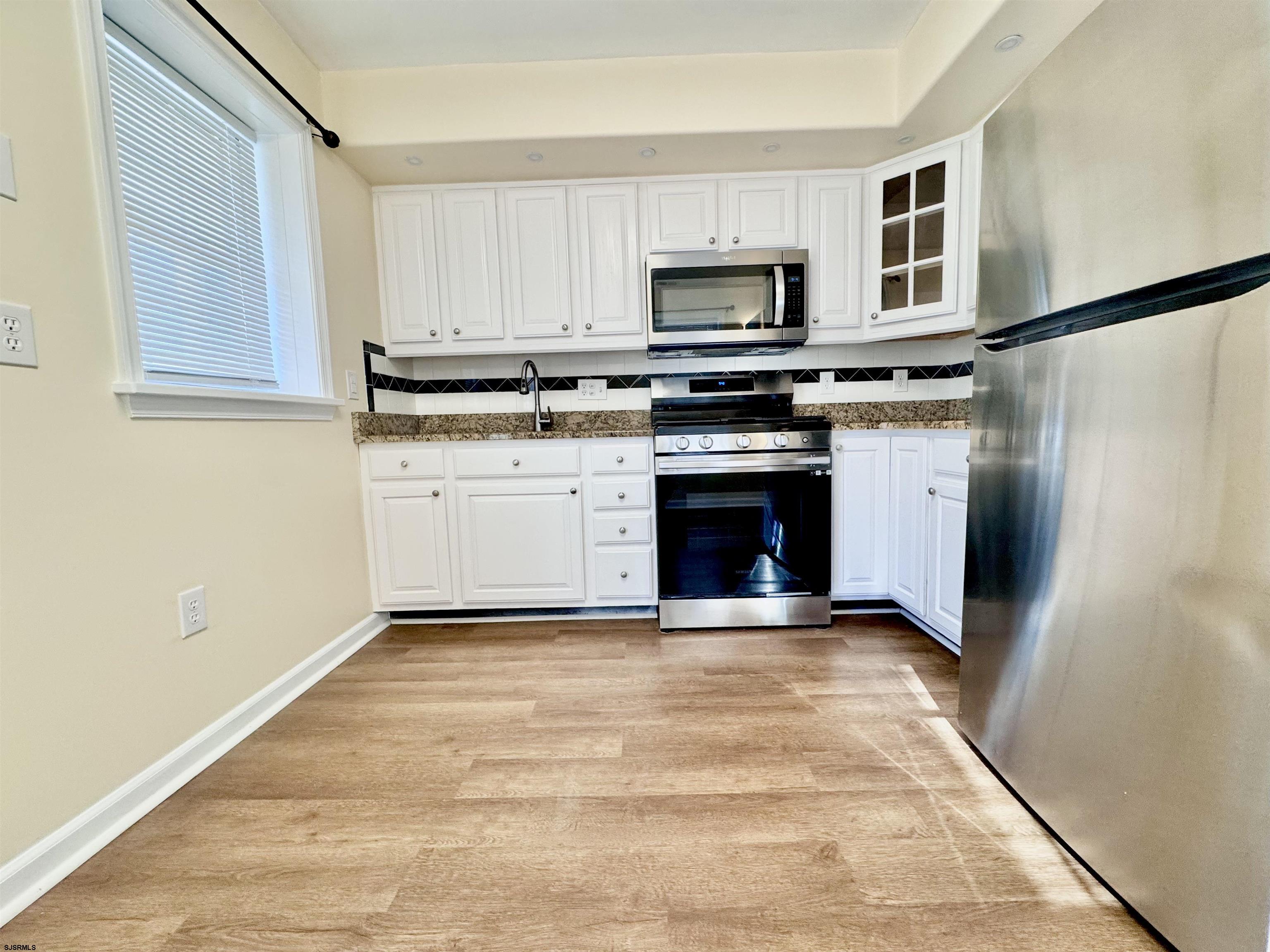 409 W Oak A