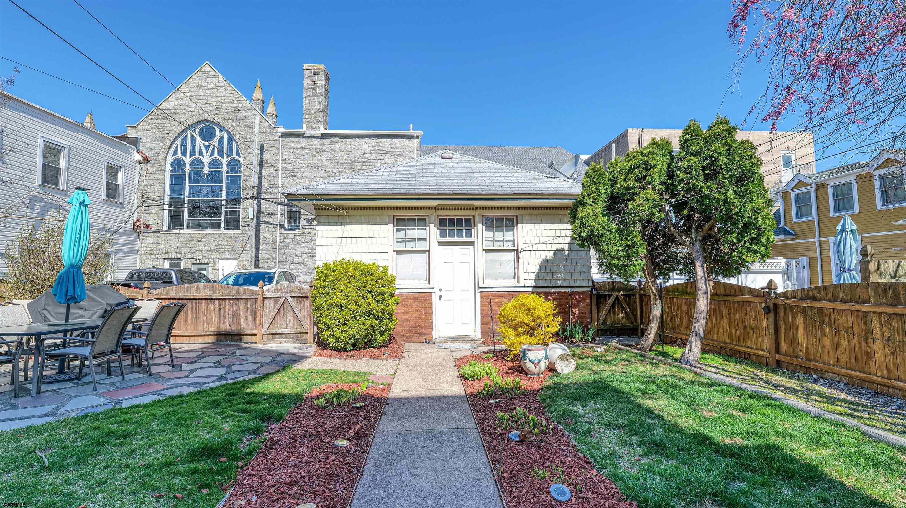 Ocean City, New Jersey 08226, United States, 9 Bedrooms Bedrooms, ,3 BathroomsBathrooms,Residential,Active,106736