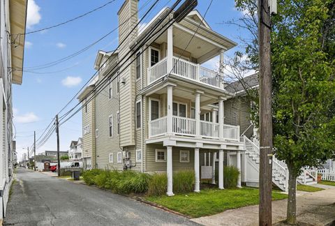 Photo of 511 E 16th St, Ocean City, NJ 08226 (MLS # 600233)