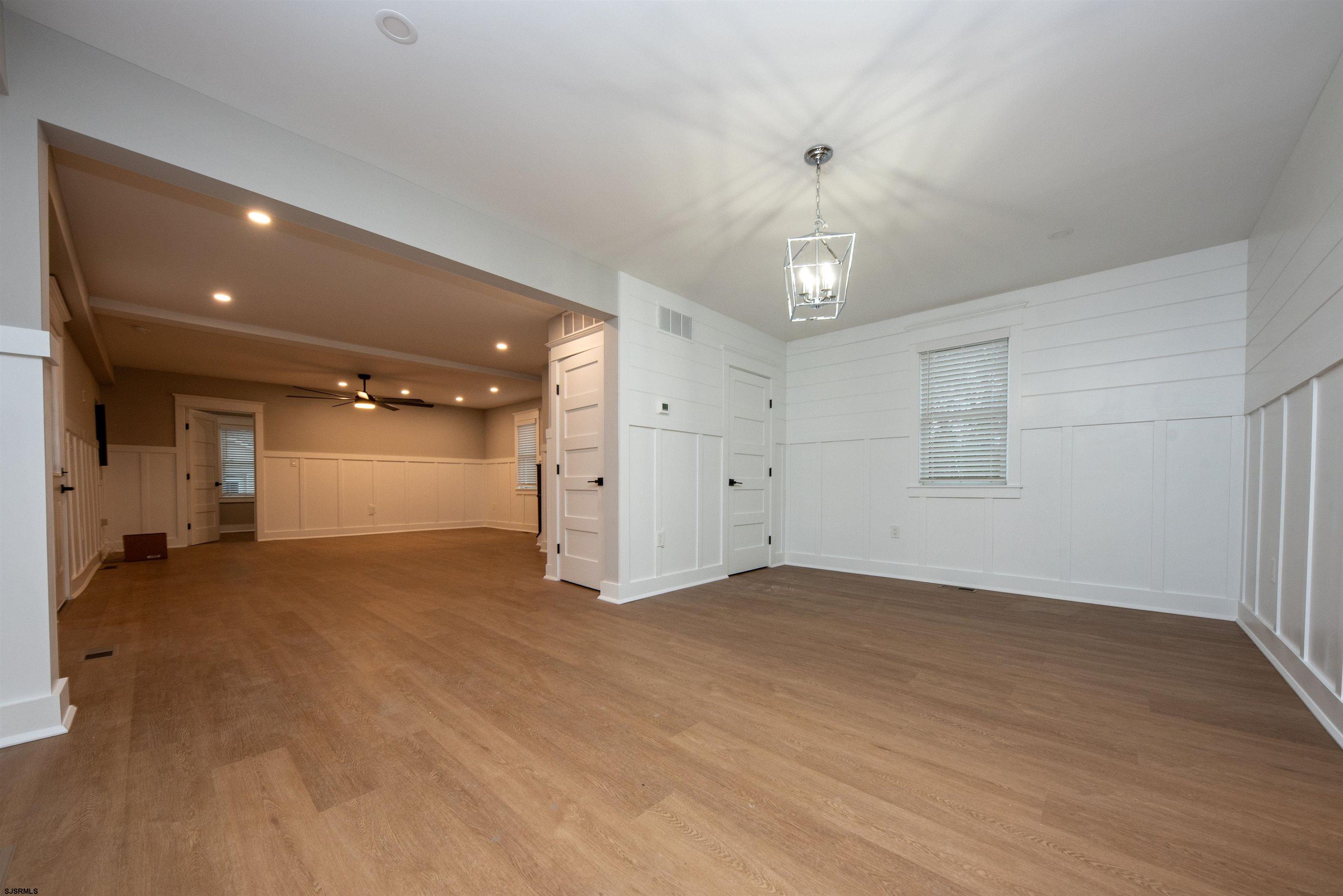 Tuckahoe, New Jersey 08270, United States, 4 Bedrooms Bedrooms, ,3 BathroomsBathrooms,Residential,Pending,14525