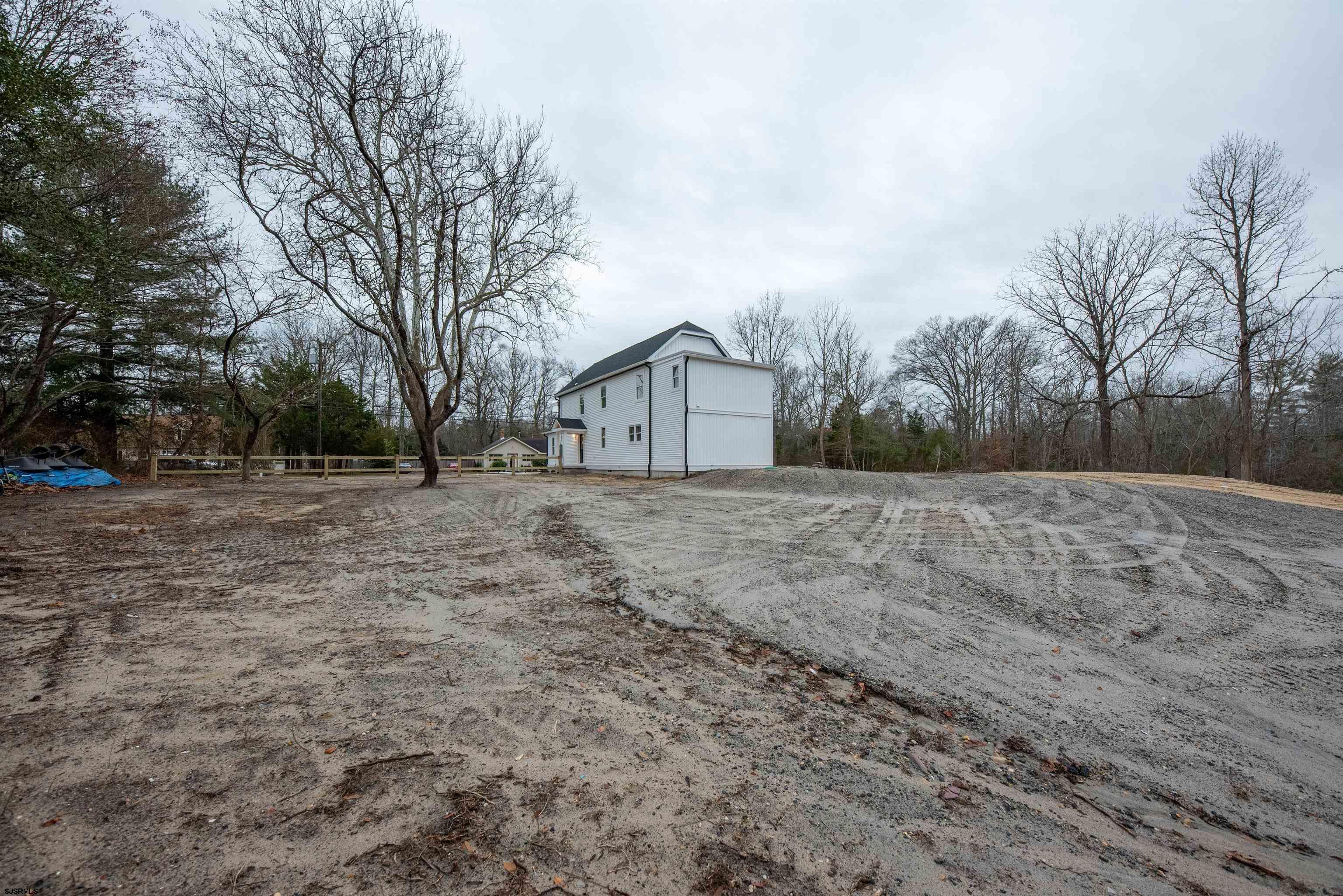 Tuckahoe, New Jersey 08270, United States, 4 Bedrooms Bedrooms, ,3 BathroomsBathrooms,Residential,Pending,14525