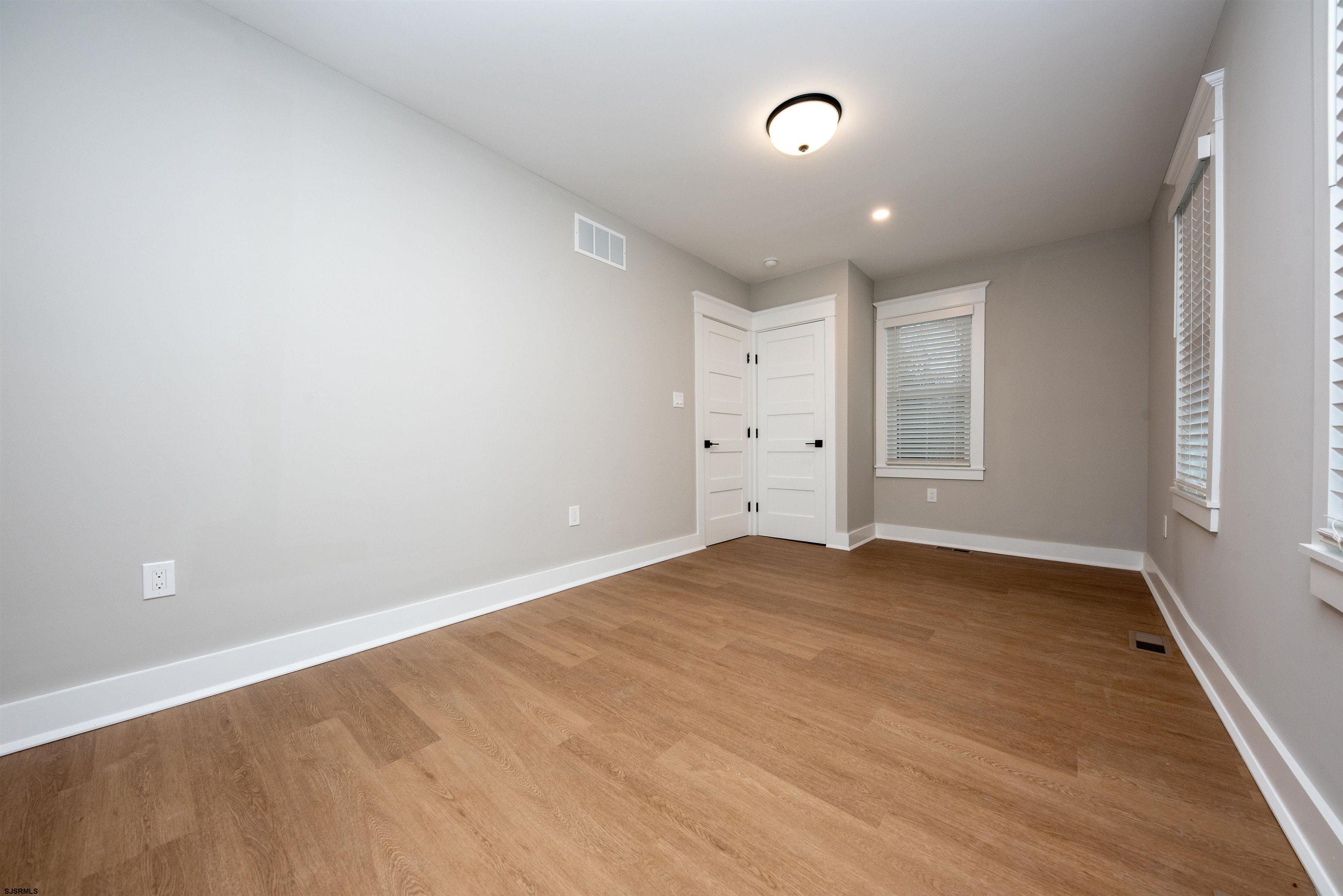 Tuckahoe, New Jersey 08270, United States, 4 Bedrooms Bedrooms, ,3 BathroomsBathrooms,Residential,Pending,14525