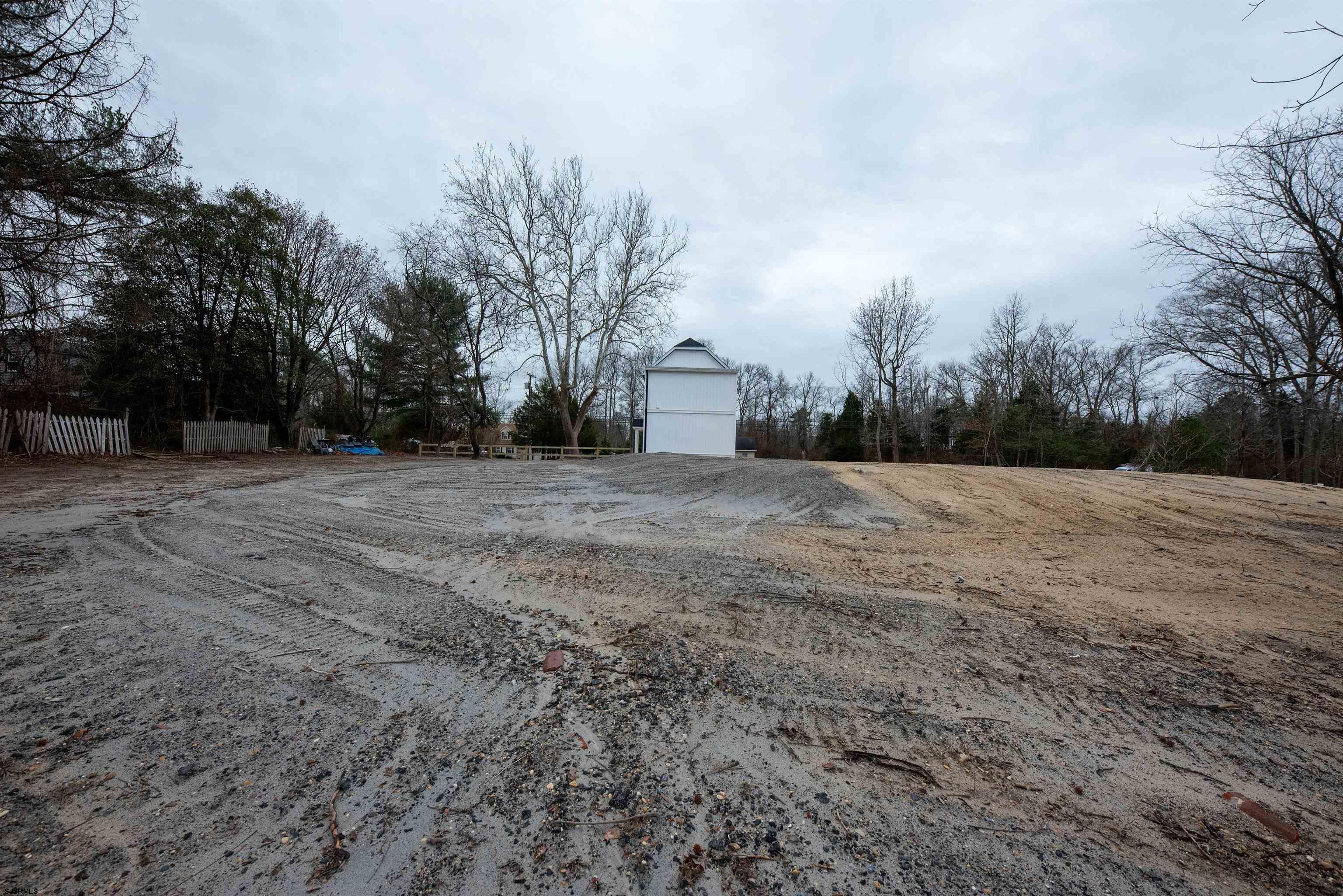 Tuckahoe, New Jersey 08270, United States, 4 Bedrooms Bedrooms, ,3 BathroomsBathrooms,Residential,Pending,14525