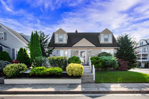 Photo of 122 N Barclay Ave, Margate, NJ 08402 (MLS # 611489)